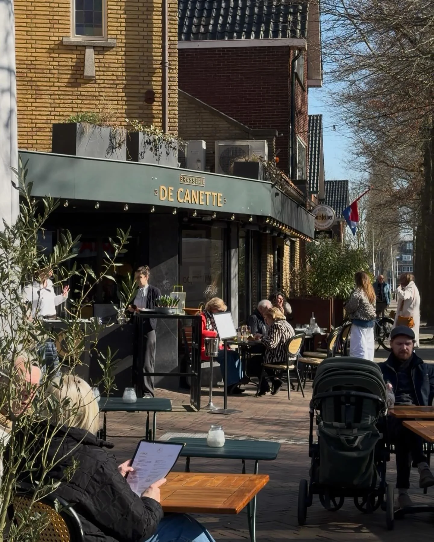 Sun out, terrace life on🌞