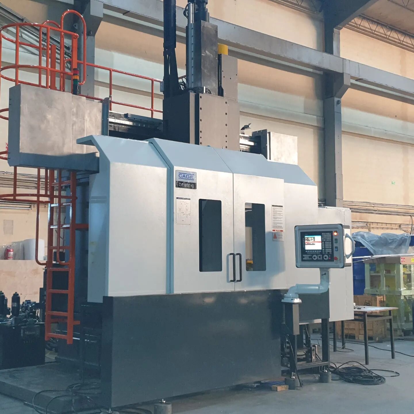 CVL1000HD, #CNC #VerticalLathe #MadeInCagil, 
almost ready to be delivered.
Table Diameter : 1000 mm.
Table Load : 5000 kg.
Ram : 300mm x 300mm
X / Z : 1800mm / 1000mm
Turning OD /Height : max. 1150 mm. / max. 1000 mm.
Max. Part OD/Height : 1350 mm. 