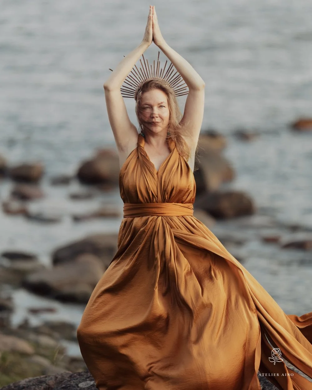 Kev&auml;t 2026 

Lopeta puskeminen. Palaa todelliseen virtaasi. 🔥

Jos talvi on sulle selviytymist&auml; ilman lepoa, kev&auml;t nostaa kehossasi myrskyn.

Migreeni s&auml;&auml;nn&ouml;llistyy.  Kiukuttaa herk&auml;sti ja k o k o ajan. Ylivireys h