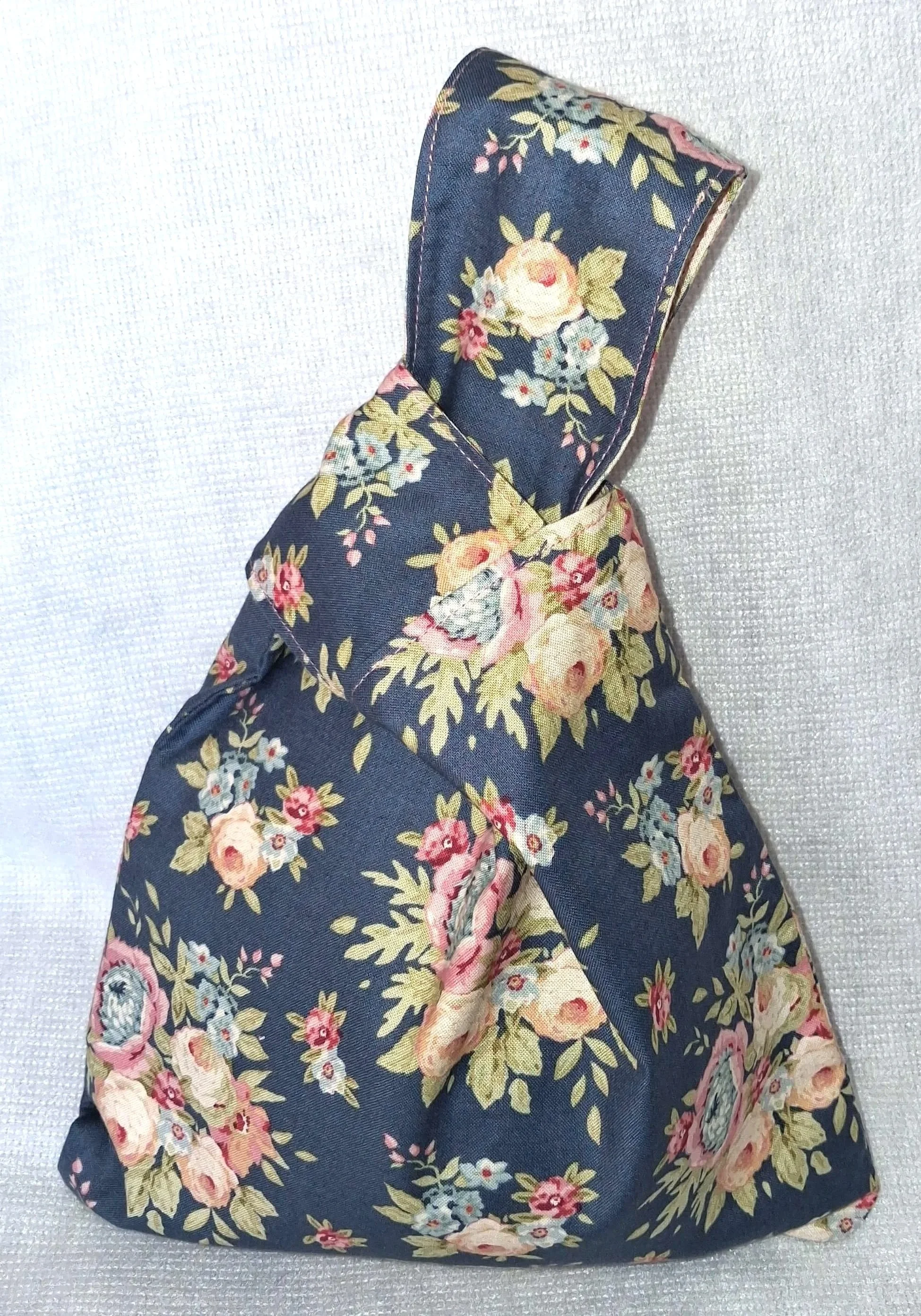 KB205+Knot+Bag+Tilda+Floral+1.jpg