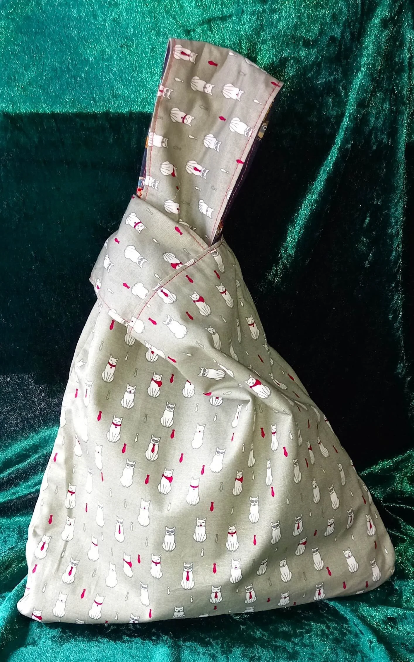 kb113 knot bag cats in ties owls 1.jpg