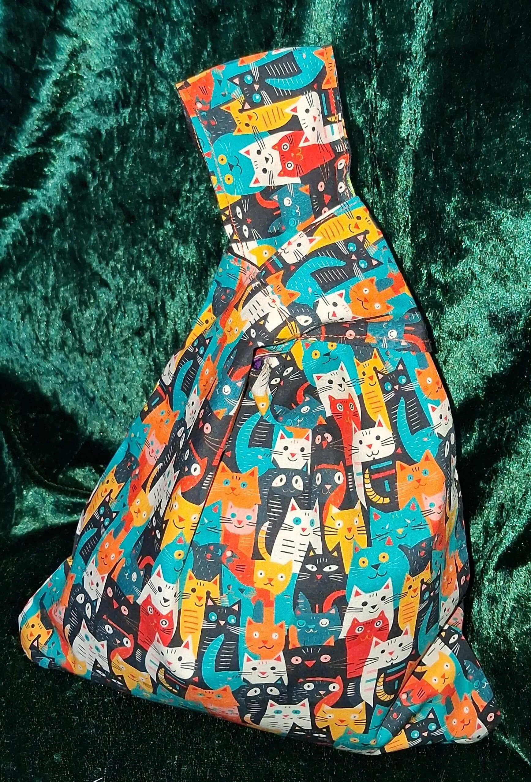 kb193 knot bag bright cats 1.jpg