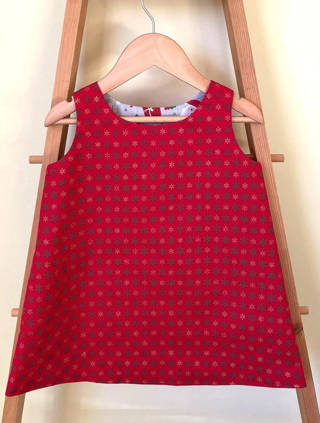 gd20 girls dress santa red 1.jpg