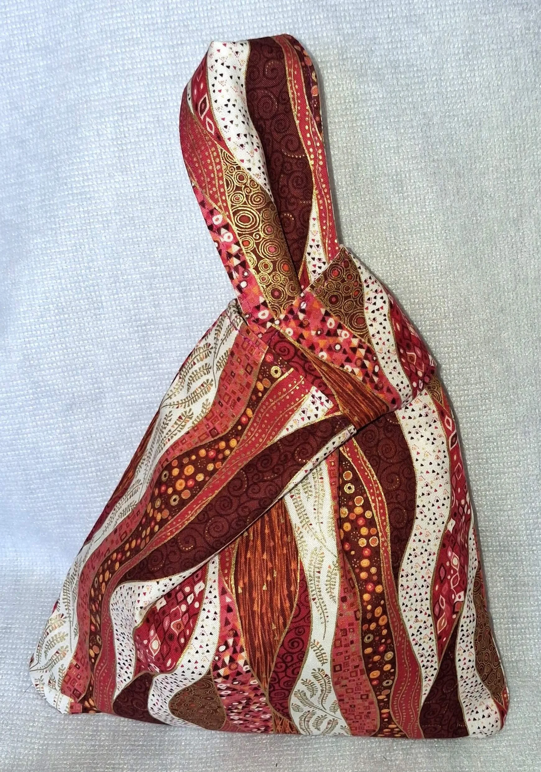 KB201 Knot Bag Klimt Red Cream 1.jpg