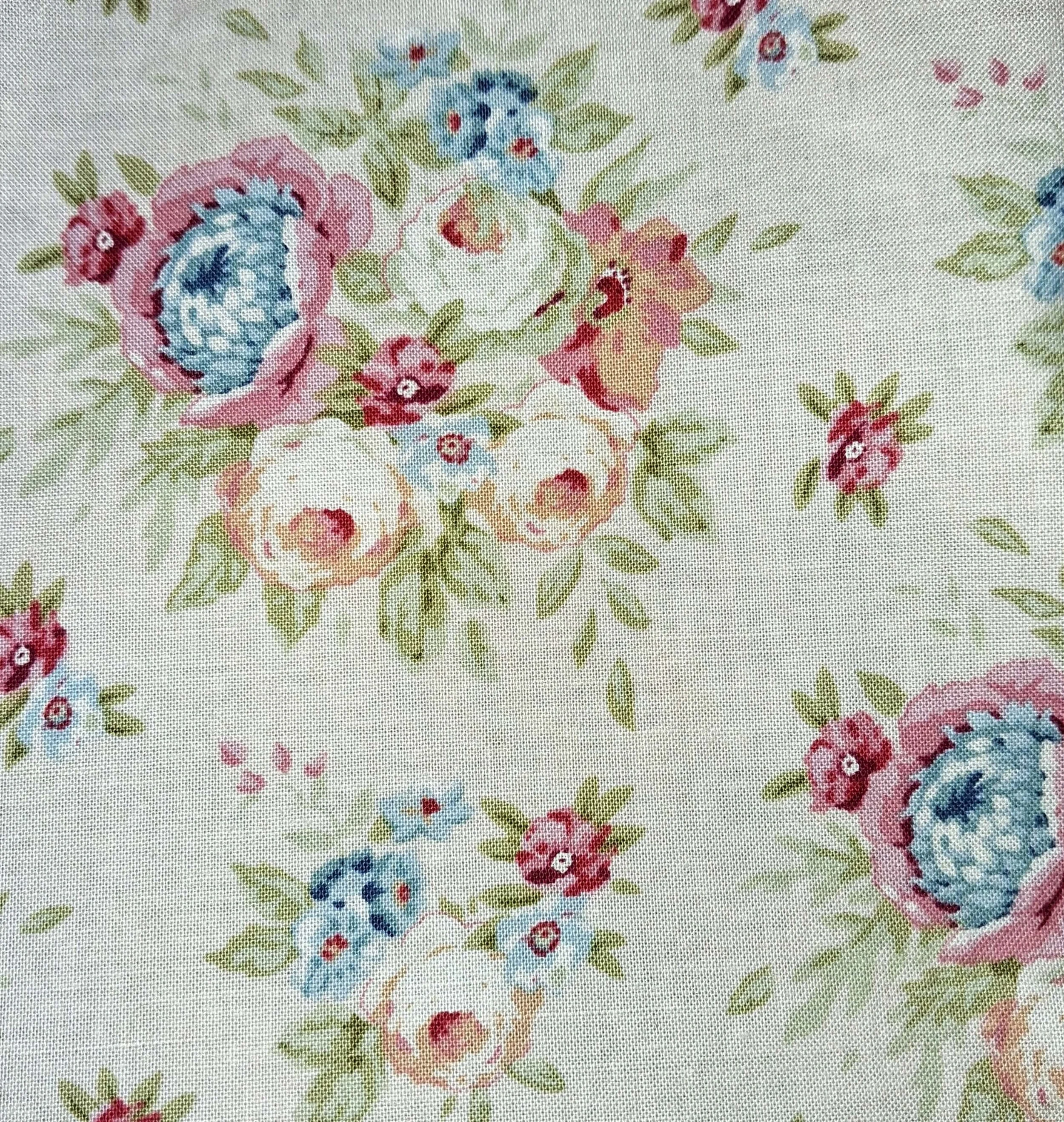 KB205 Knot Bag Tilda Floral Close Up 1.jpg