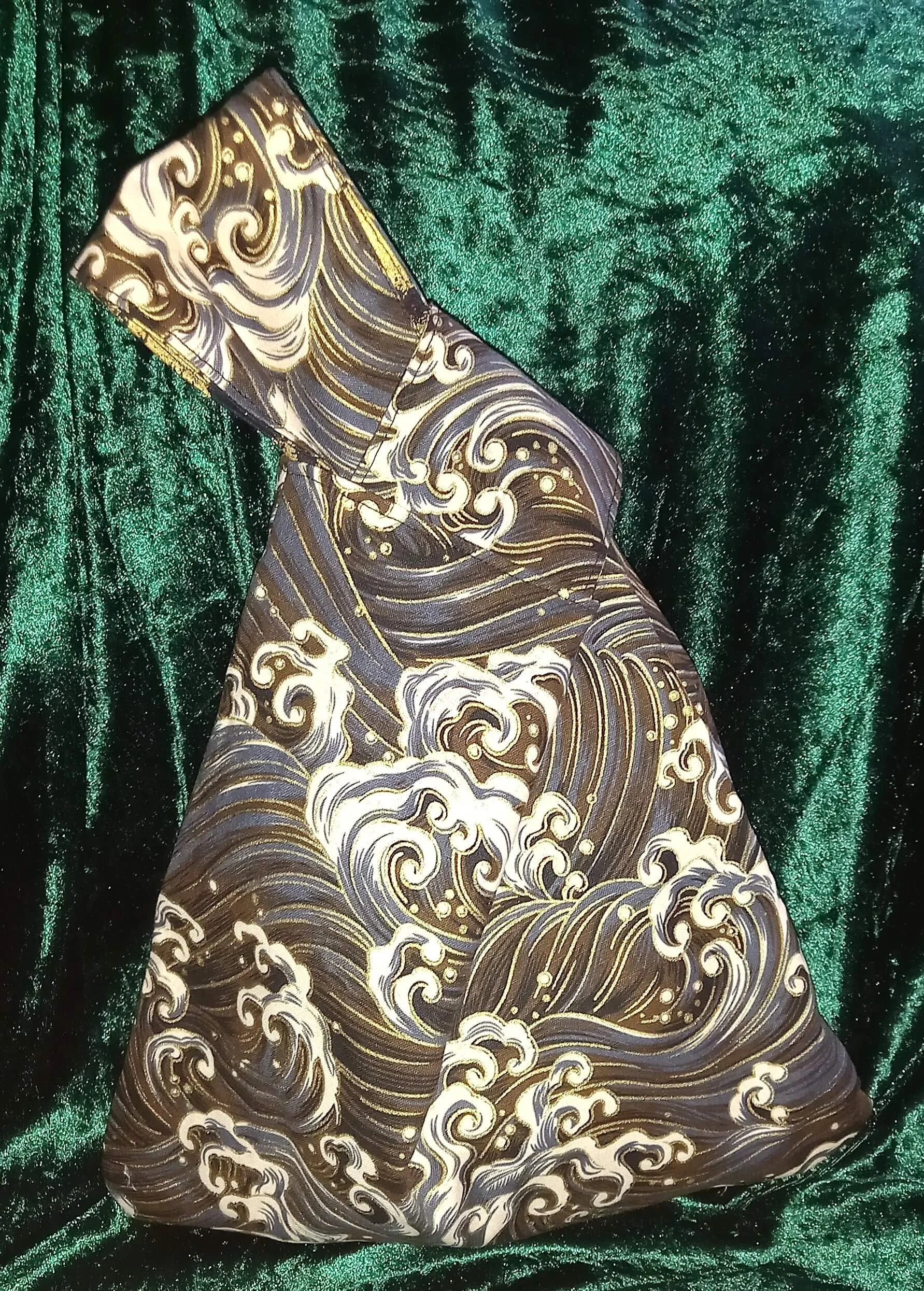 kb185 knot bag black waves gold mist 1.jpg