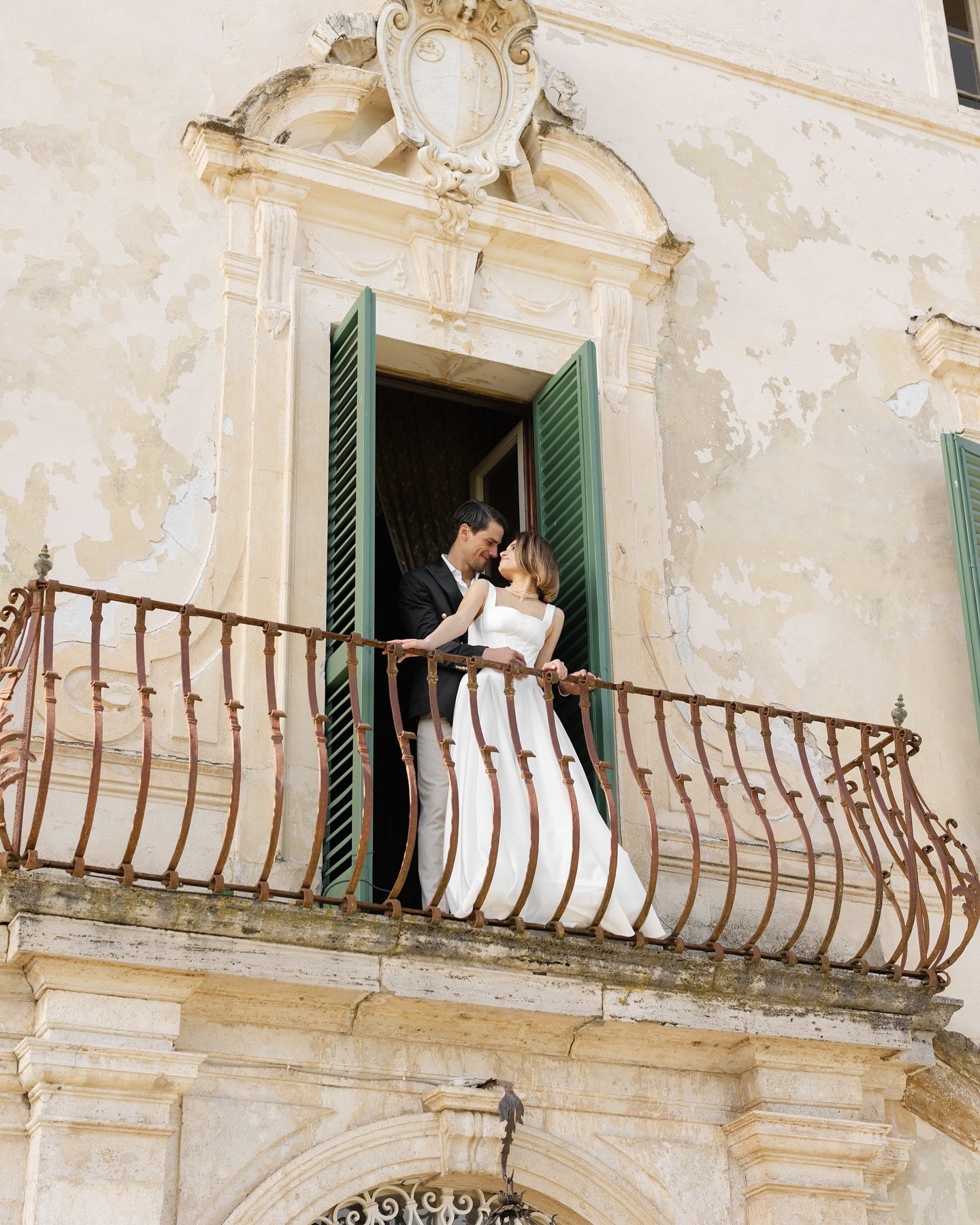 A perfect pair #europeweddingphotographer #tuscanywedding #destinationwedding #destinationweddingphotographer #italywedding #italyweddingphotographer #villadigeggianowedding #villadigeggiano #italy #weddingphotography #weddinginspiration