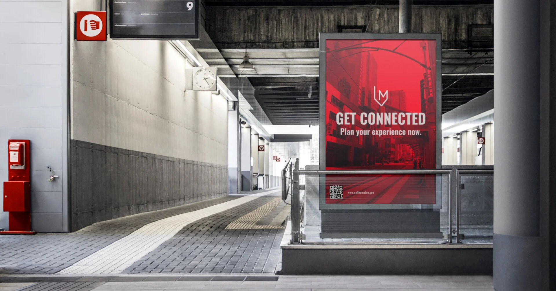 09-Urban Flyer Mock-up.jpg