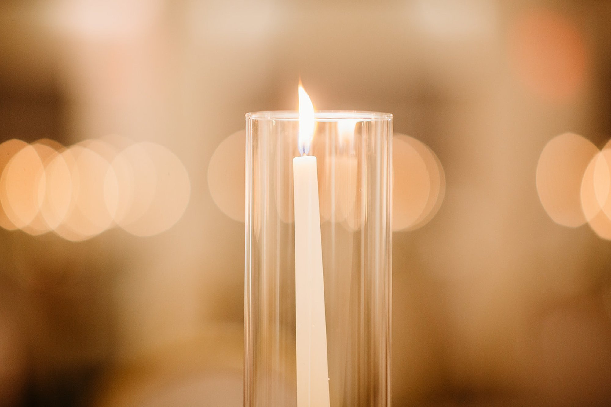 candle in pillar glass holder 