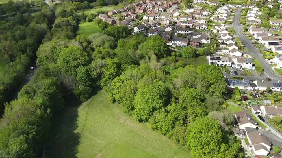 Battle over National Trust sale to developer