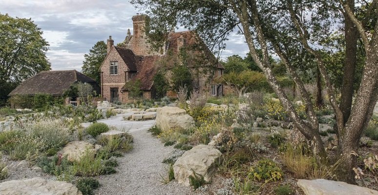 A Grecian garden for Sissinghurst