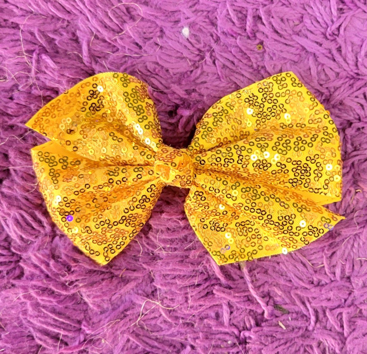 sequin bow - gold.jpeg