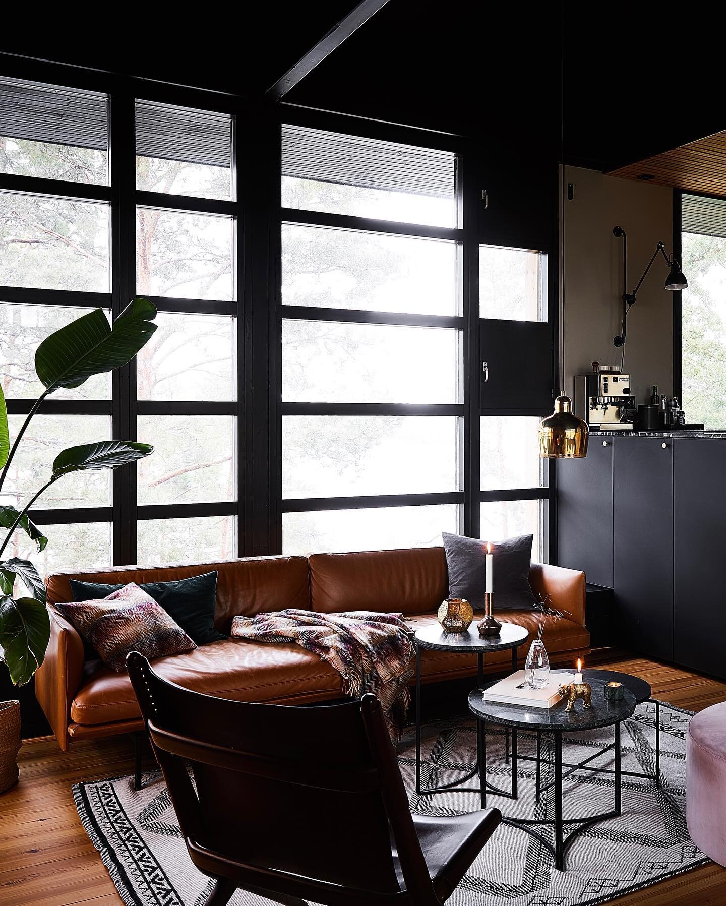 Catch your breath after a hard work's week on the comfort of your couch.
