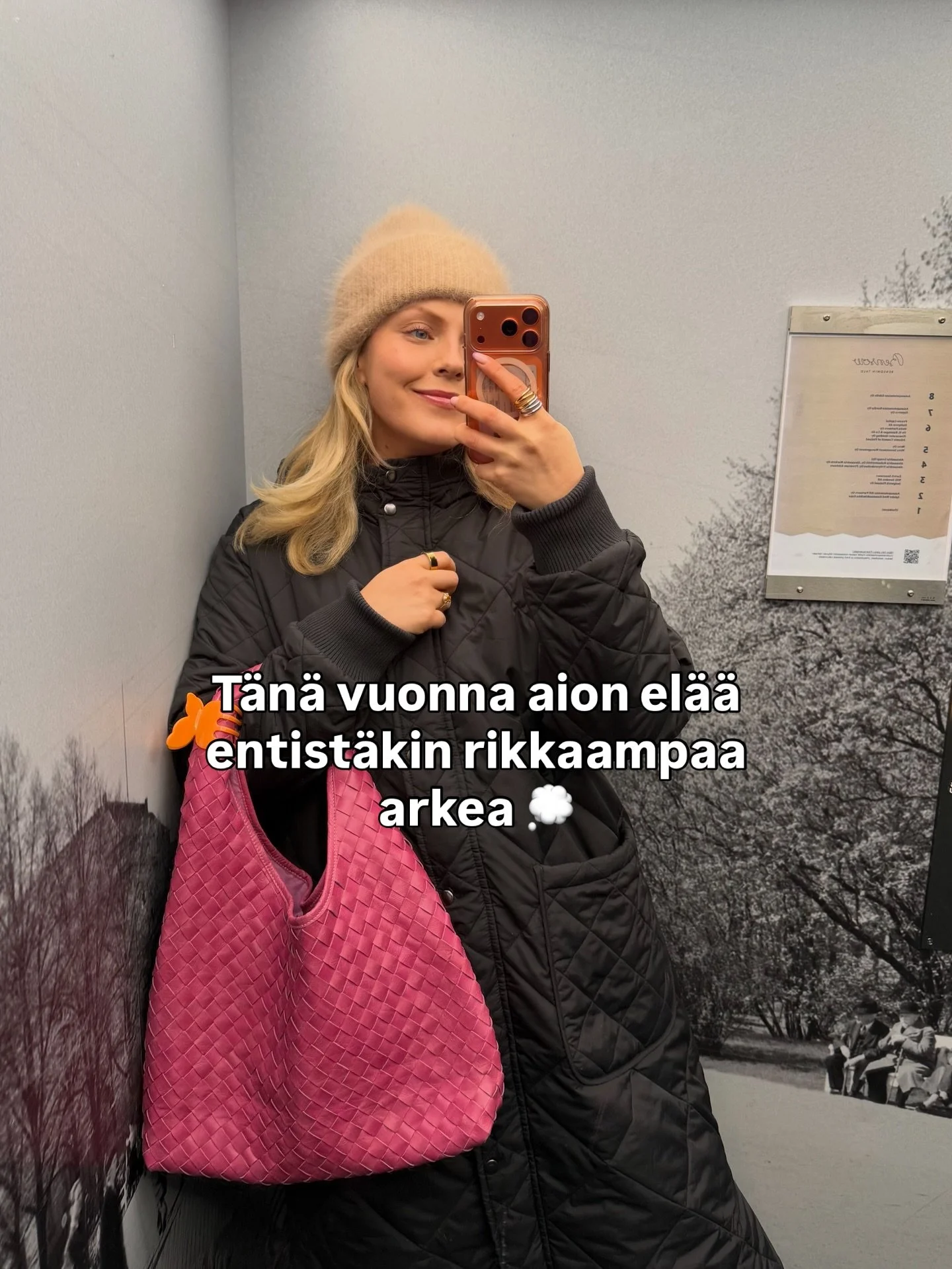 Mainos: @alexandriasuomi / Rikas arki tarkoittaa mulle sit&auml;, ett&auml; aamut ei ala kiireell&auml;. Ett&auml; voin pys&auml;hty&auml; n&auml;kem&auml;&auml;n kev&auml;&auml;n ensimm&auml;iset merkit &ndash; ja ennen kaikkea: ett&auml; minulla on