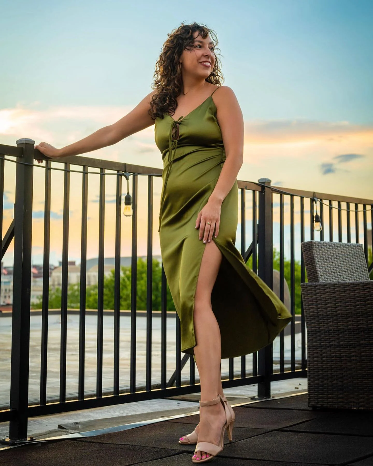 🥵🥵🥵 hot damn, amirite? Thank you @rsflei for dressing up and running out with me 🥰