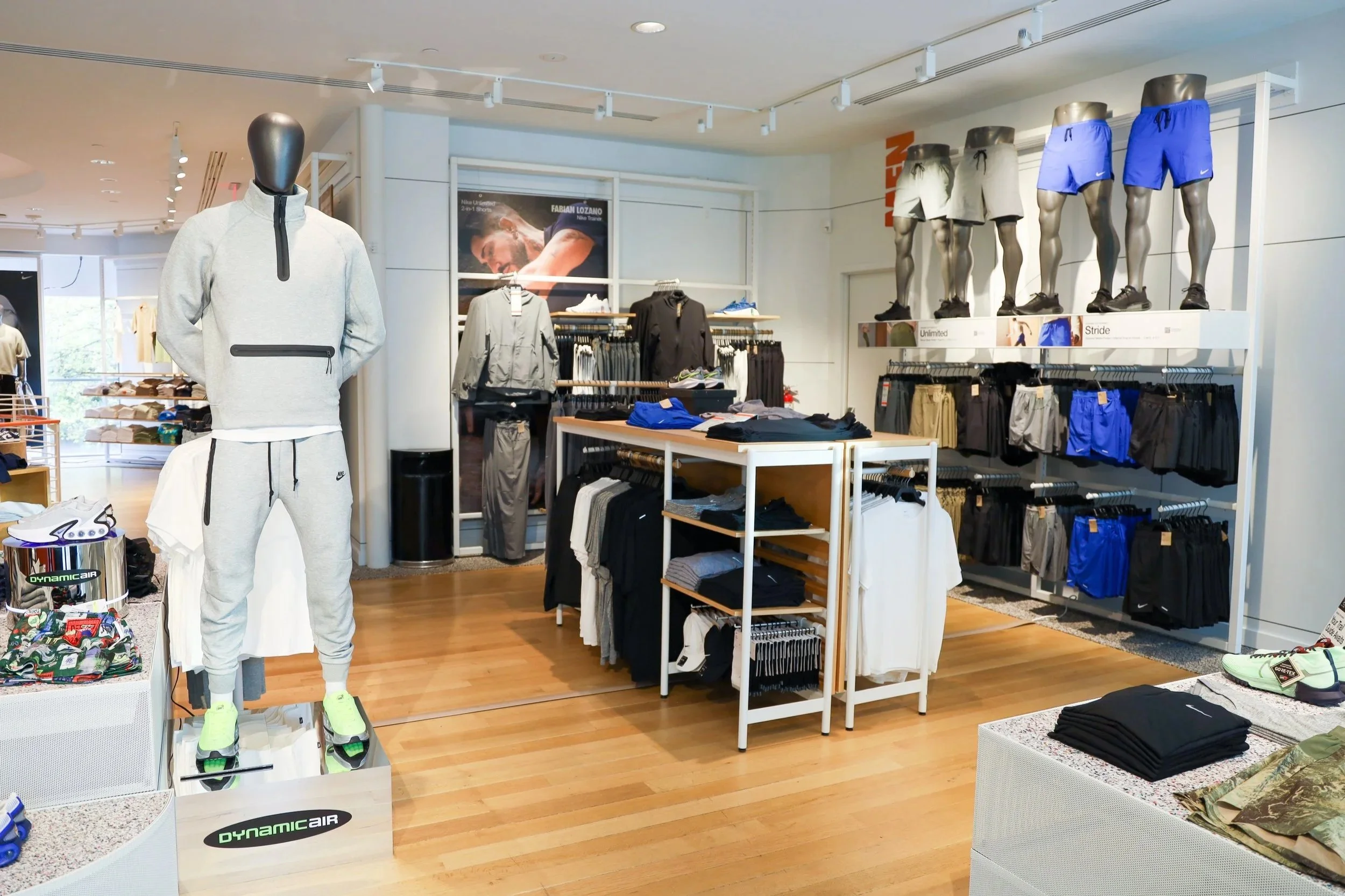     

 Nike Temp Store  


 View Project 

 Tenant Improvement, Retail 