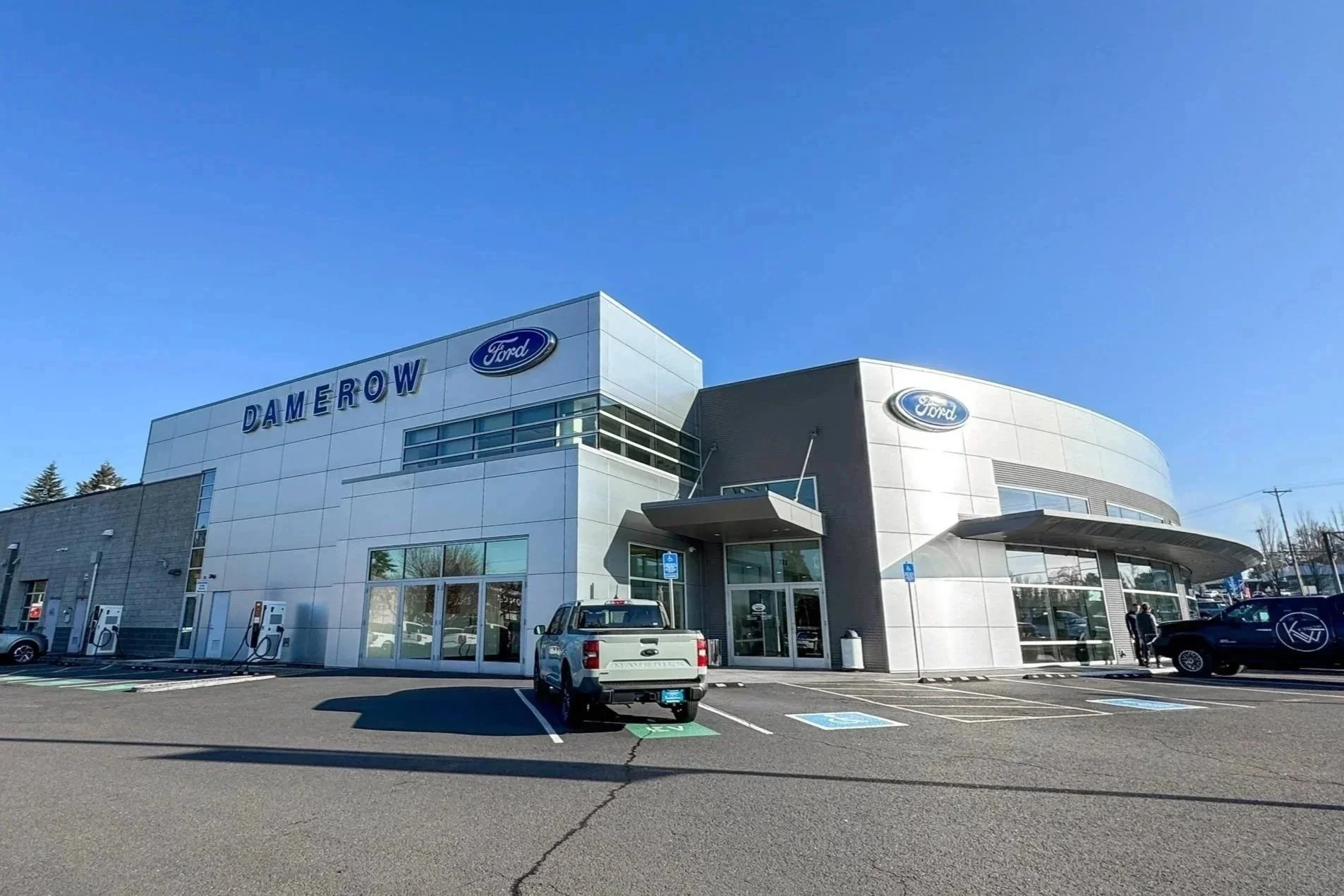     

 Damerow Ford  


 View Project 

 Tenant Improvement, Automotive 
