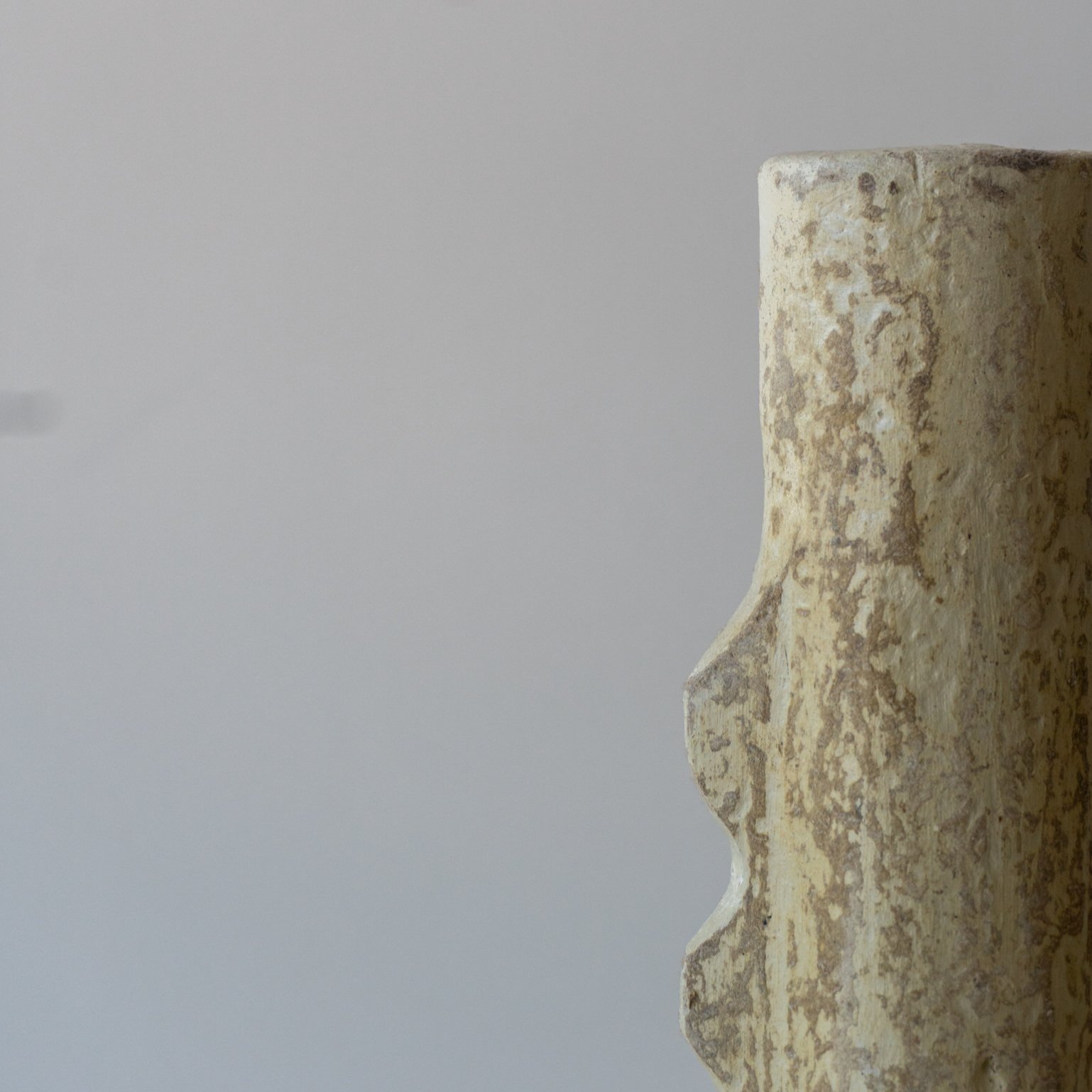Pholio+_+Paper+Mache+Vases-09.jpg