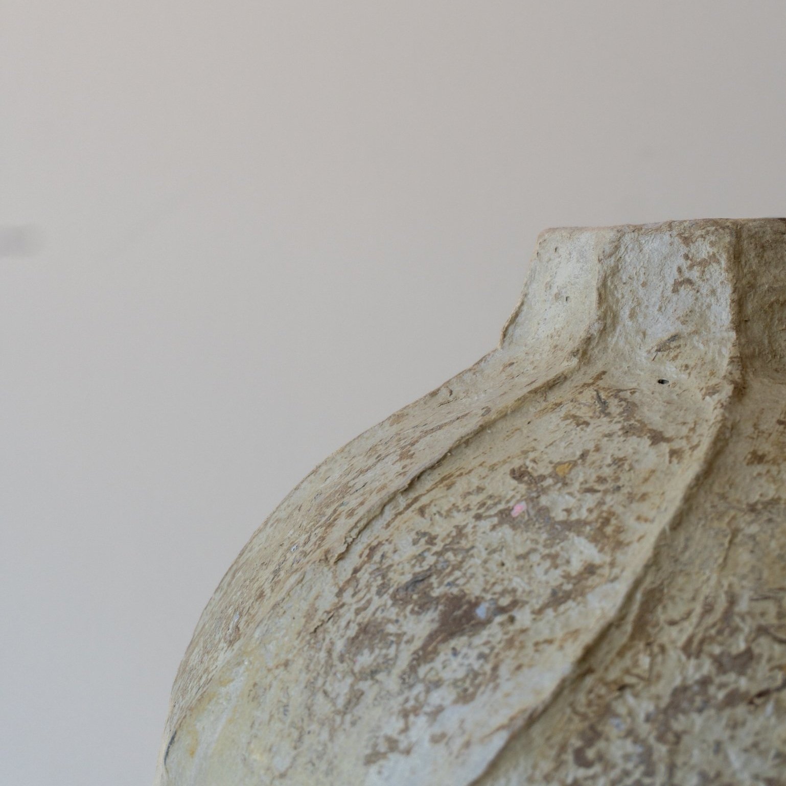 Pholio+_+Paper+Mache+Vases-3.jpg