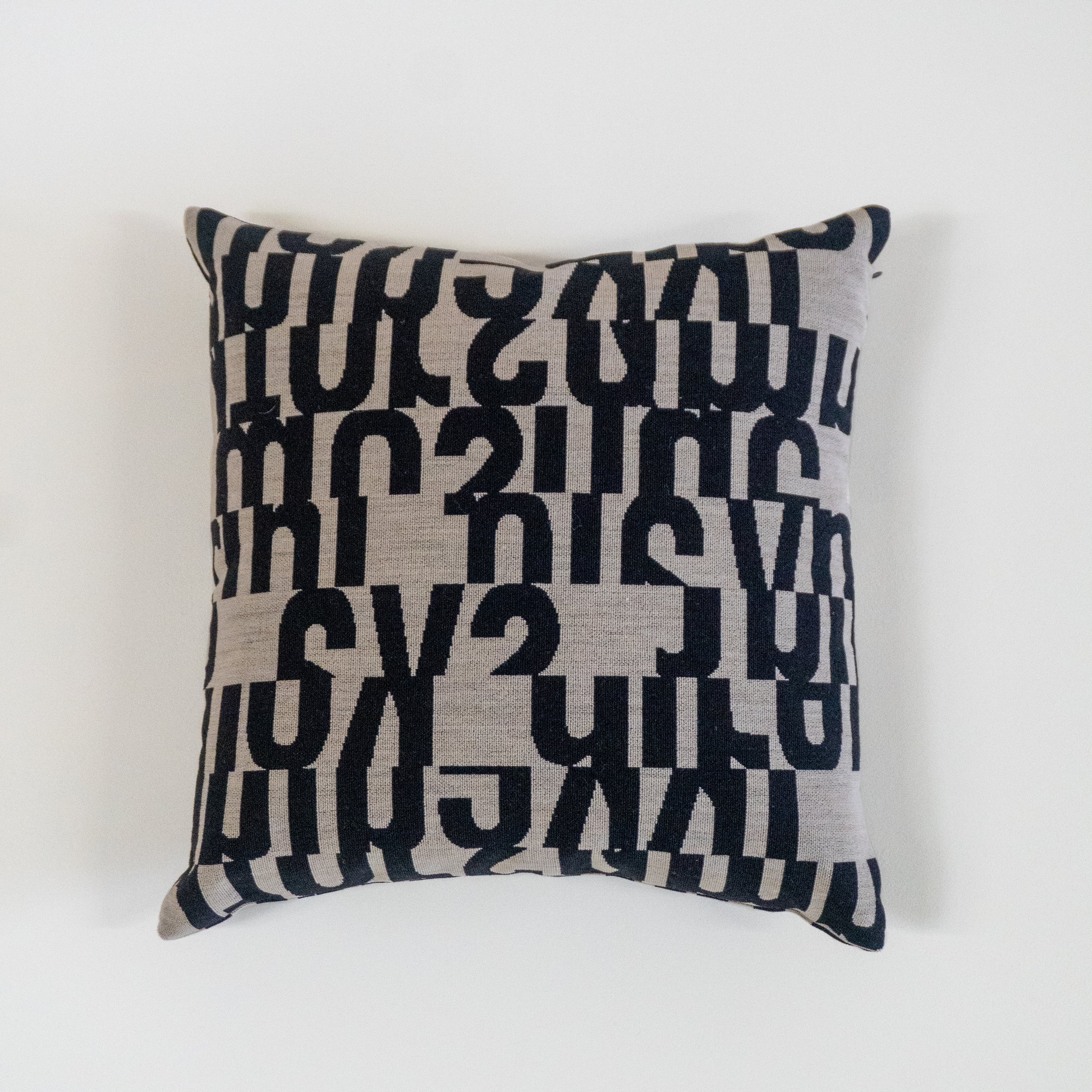 Pholio _ Pillows -20.jpg