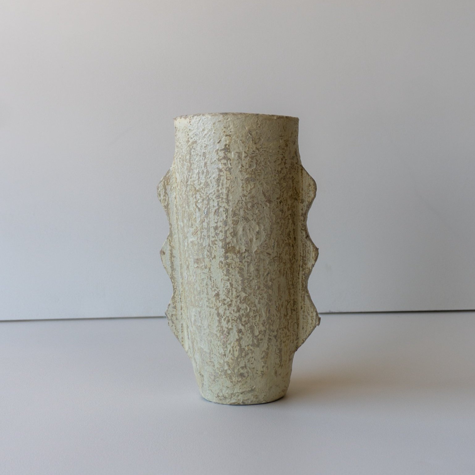 Pholio+_+Paper+Mache+Vases-04.jpg