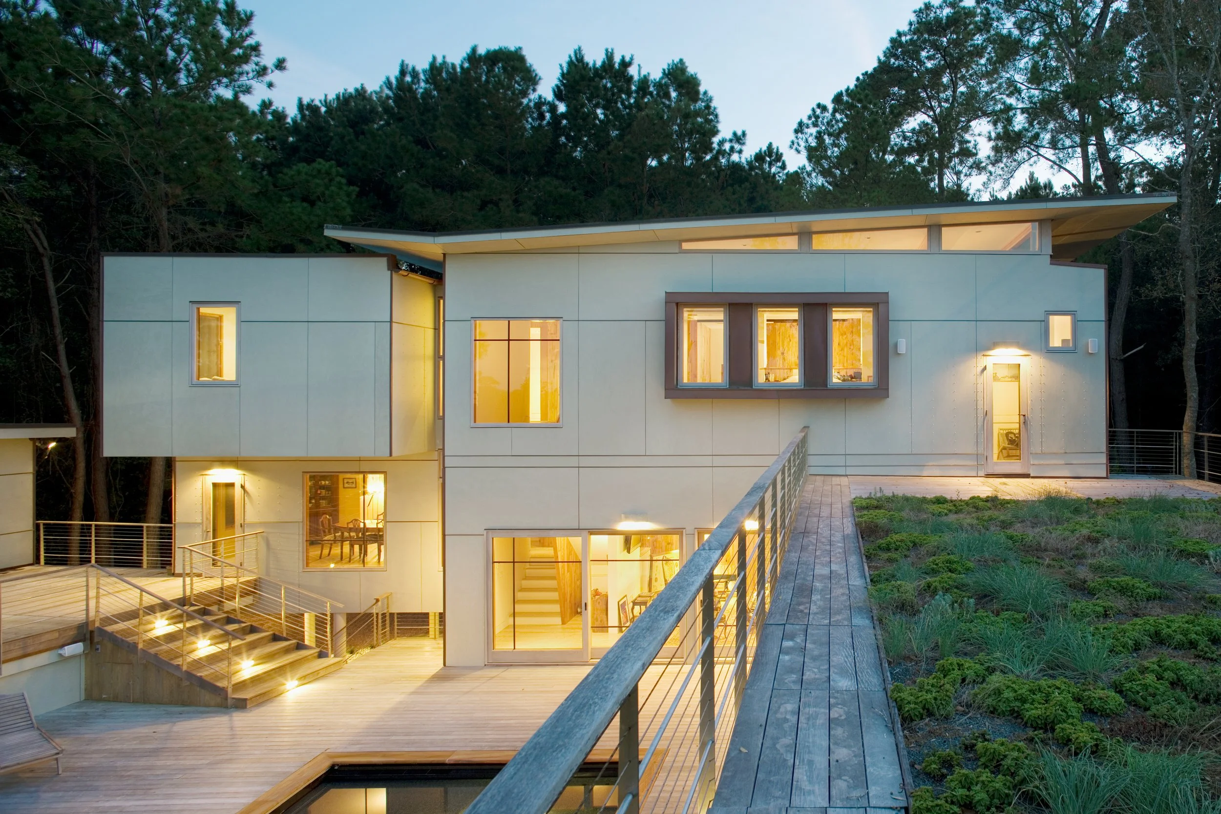 n-overall-eve-w-roof.jpg