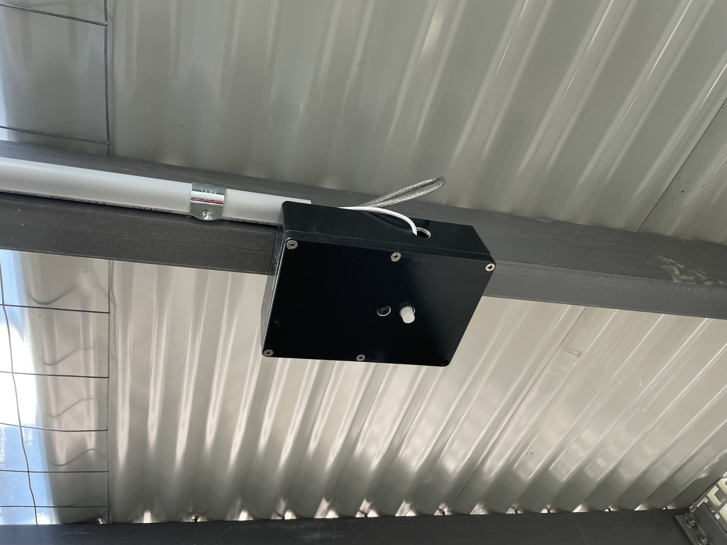Public toilet occupancy sensor using thermal imaging and advanced algorithms to optimise cleaning schedules and inform of problems.