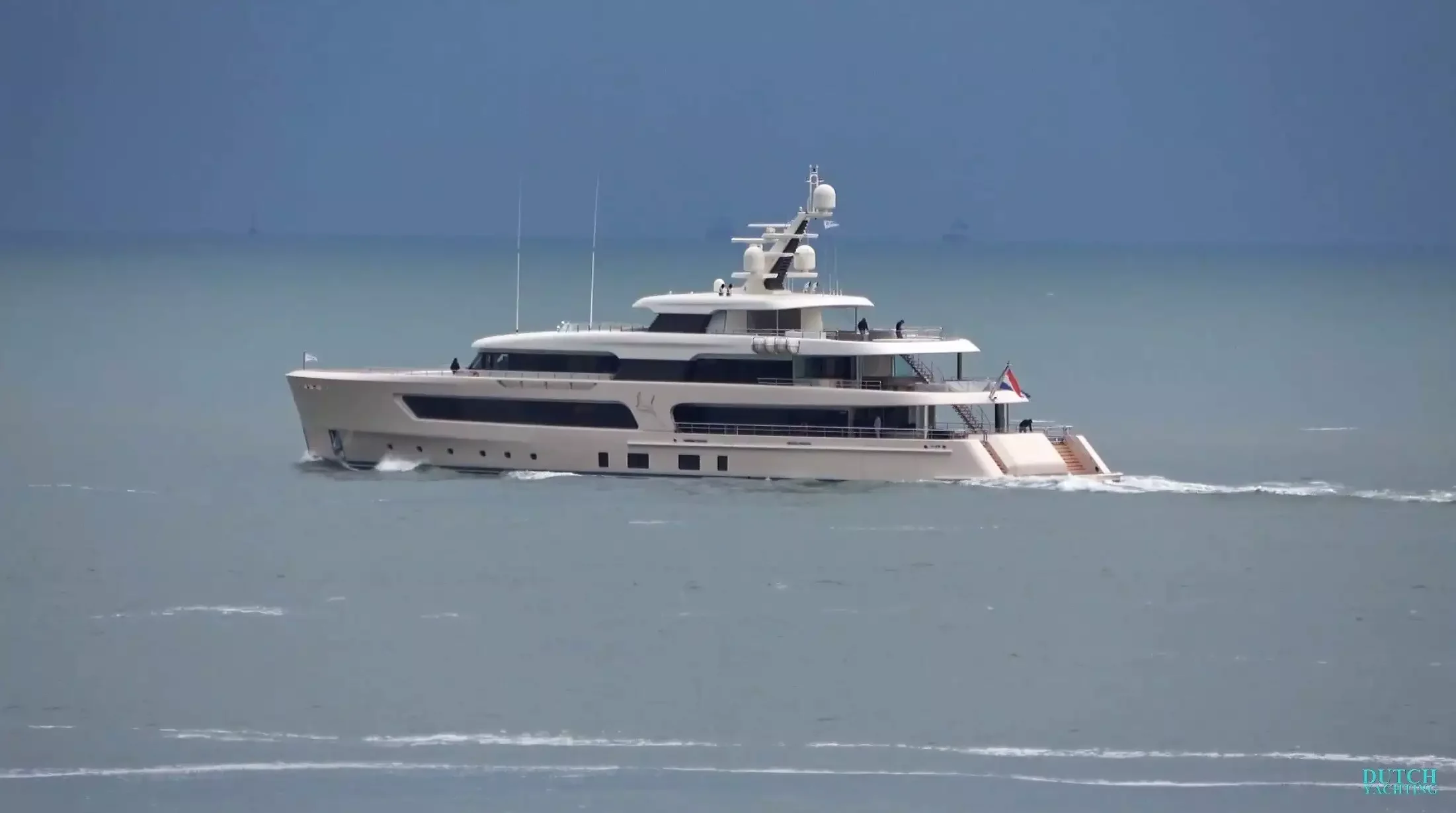 yacht-Samaya-Feadship-2017-Christine-Shrestha-Stern-6.webp