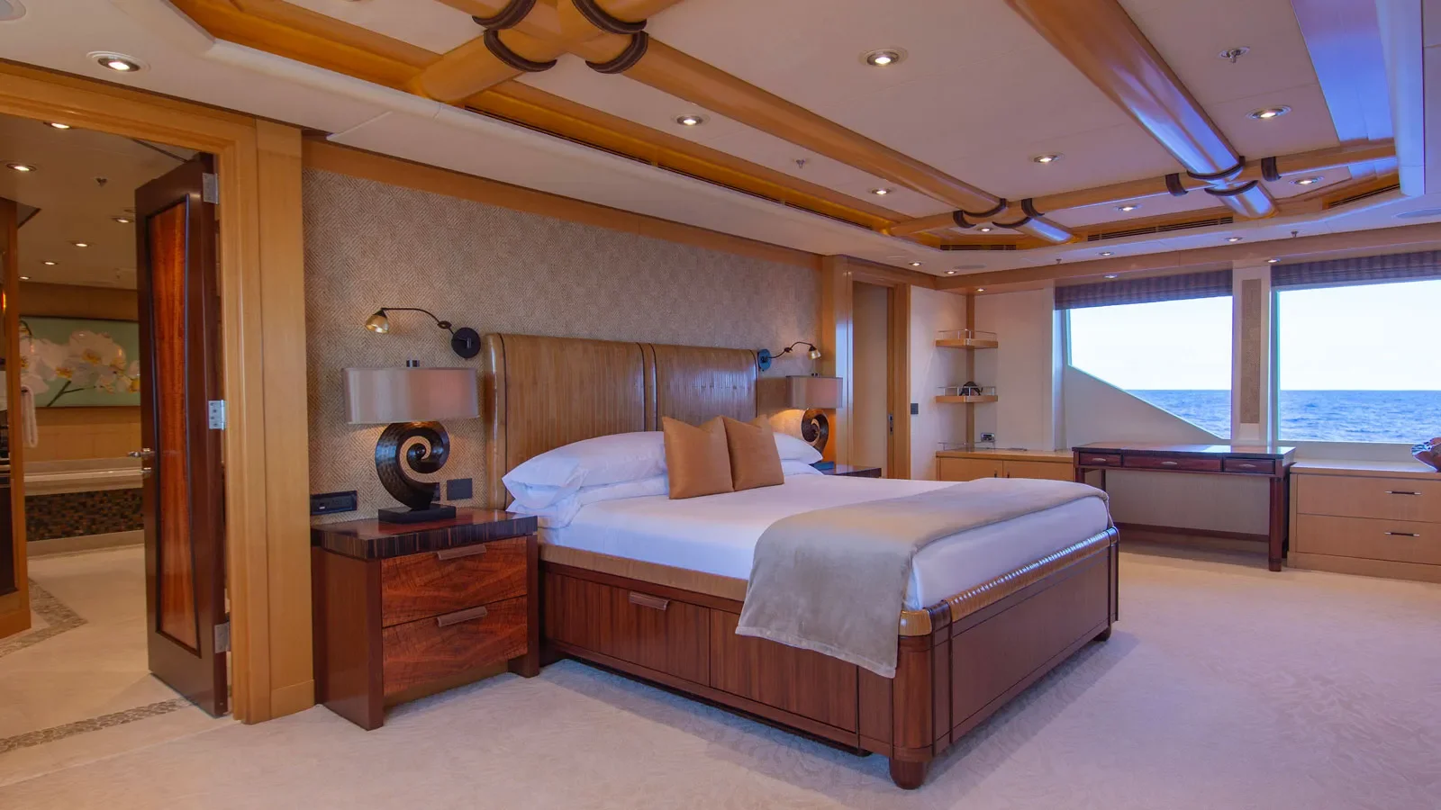f3733360-0347-11f0-97e2-f12589922d10-helios-3-master-suite-fraser.webp