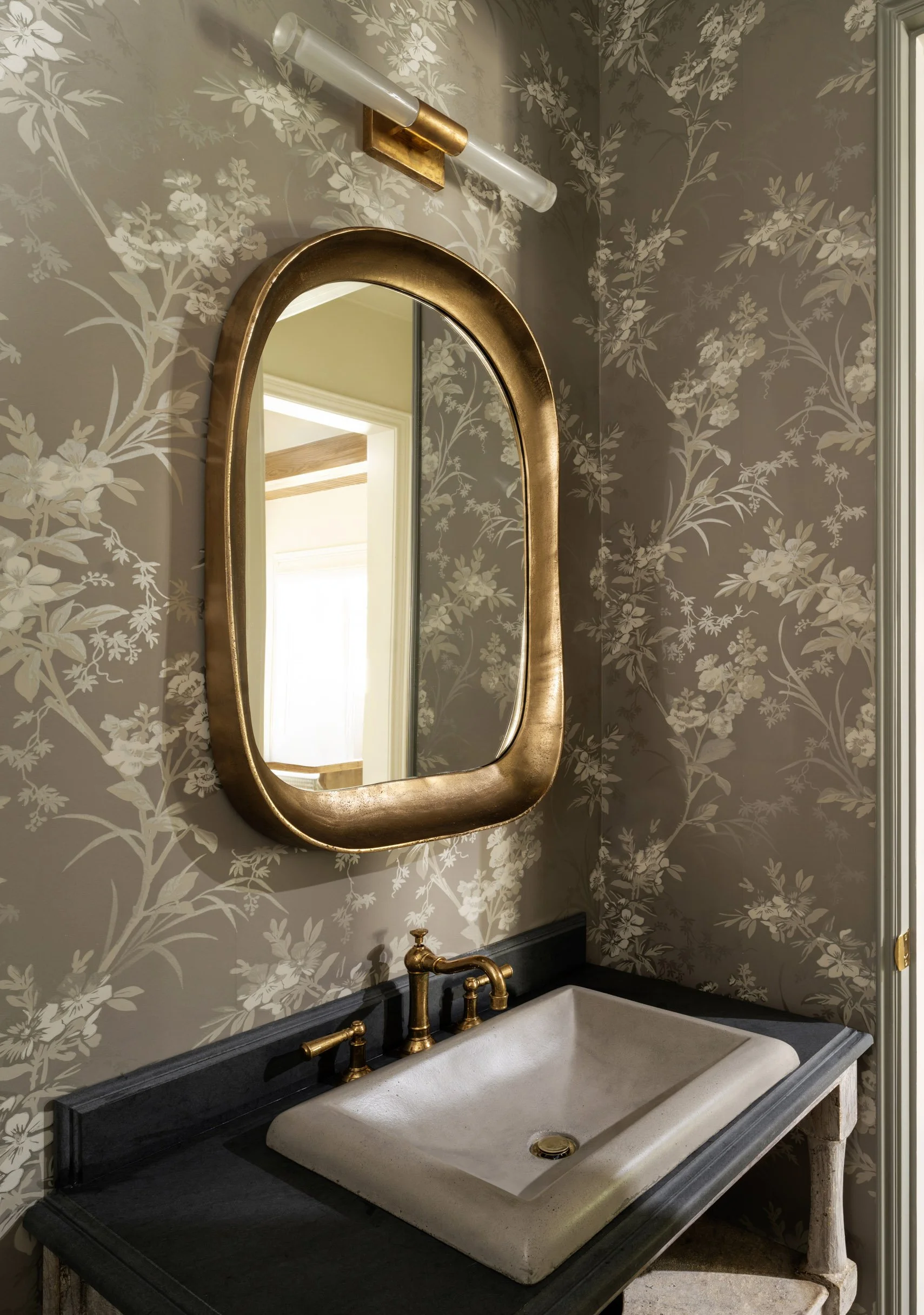 sahnnon_legend oct 2025 sm_006.jpg