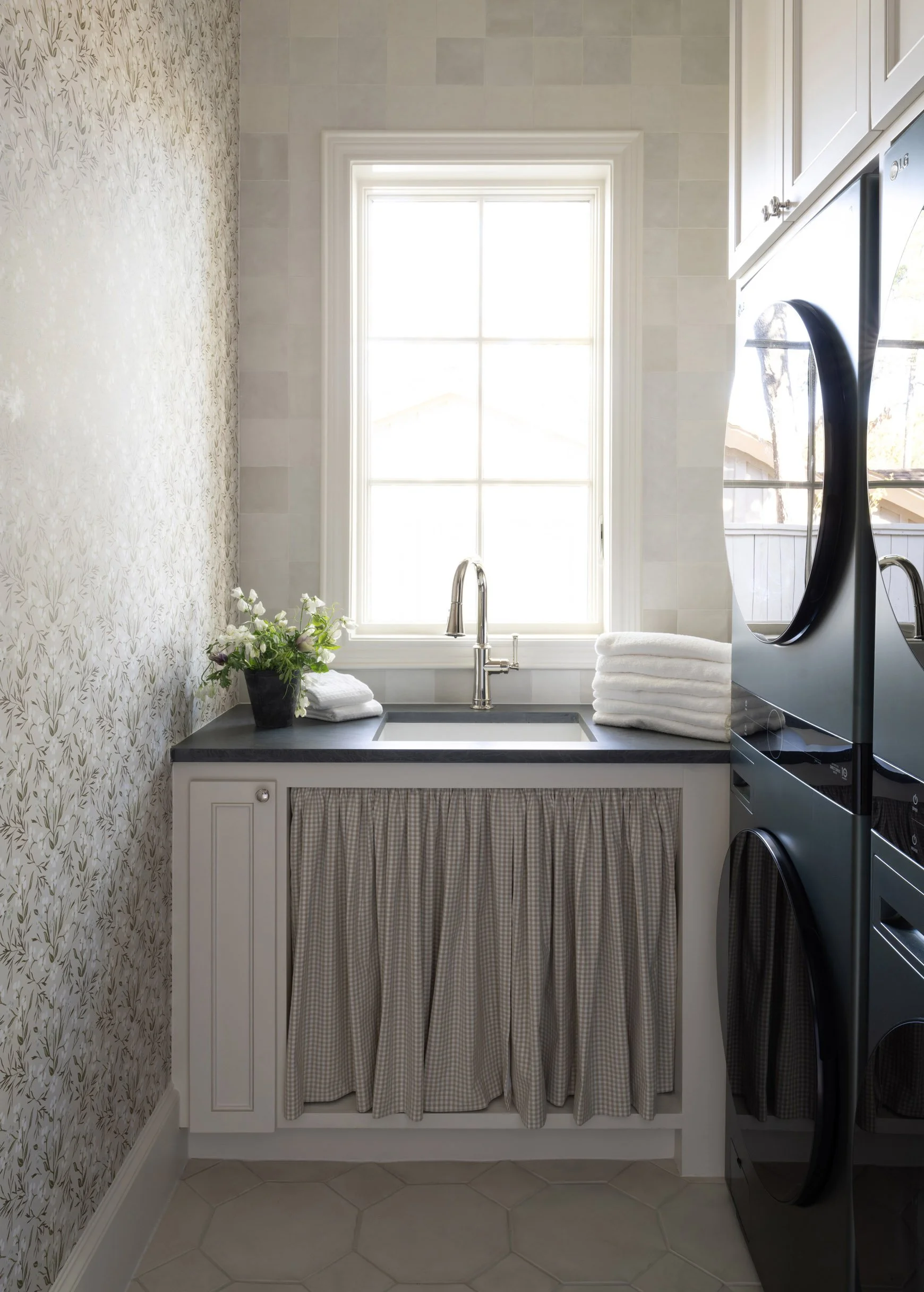 shannon_legend hm sm_008.jpg