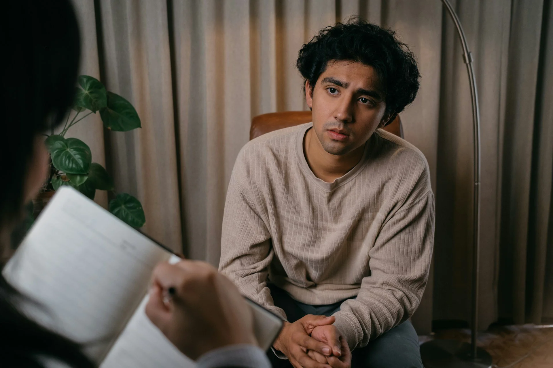 A Mental Health Therapist in Castle Rock Can Help With Triggers