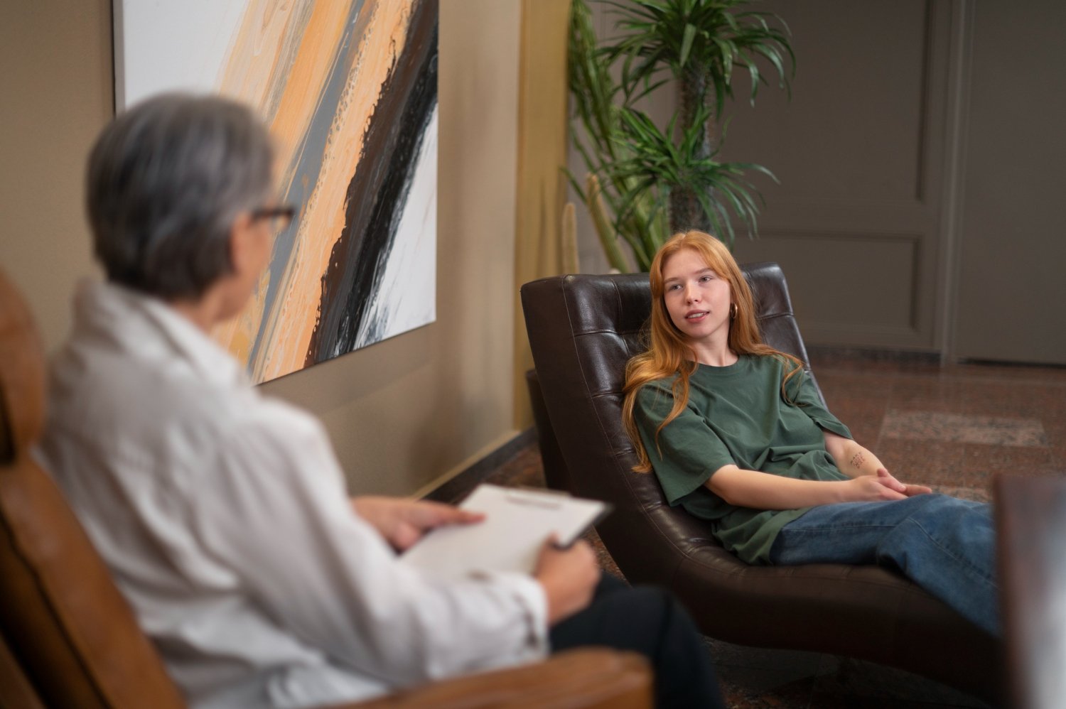 How Young Adult Therapy in Castle Pines Helps Grow Social Skills