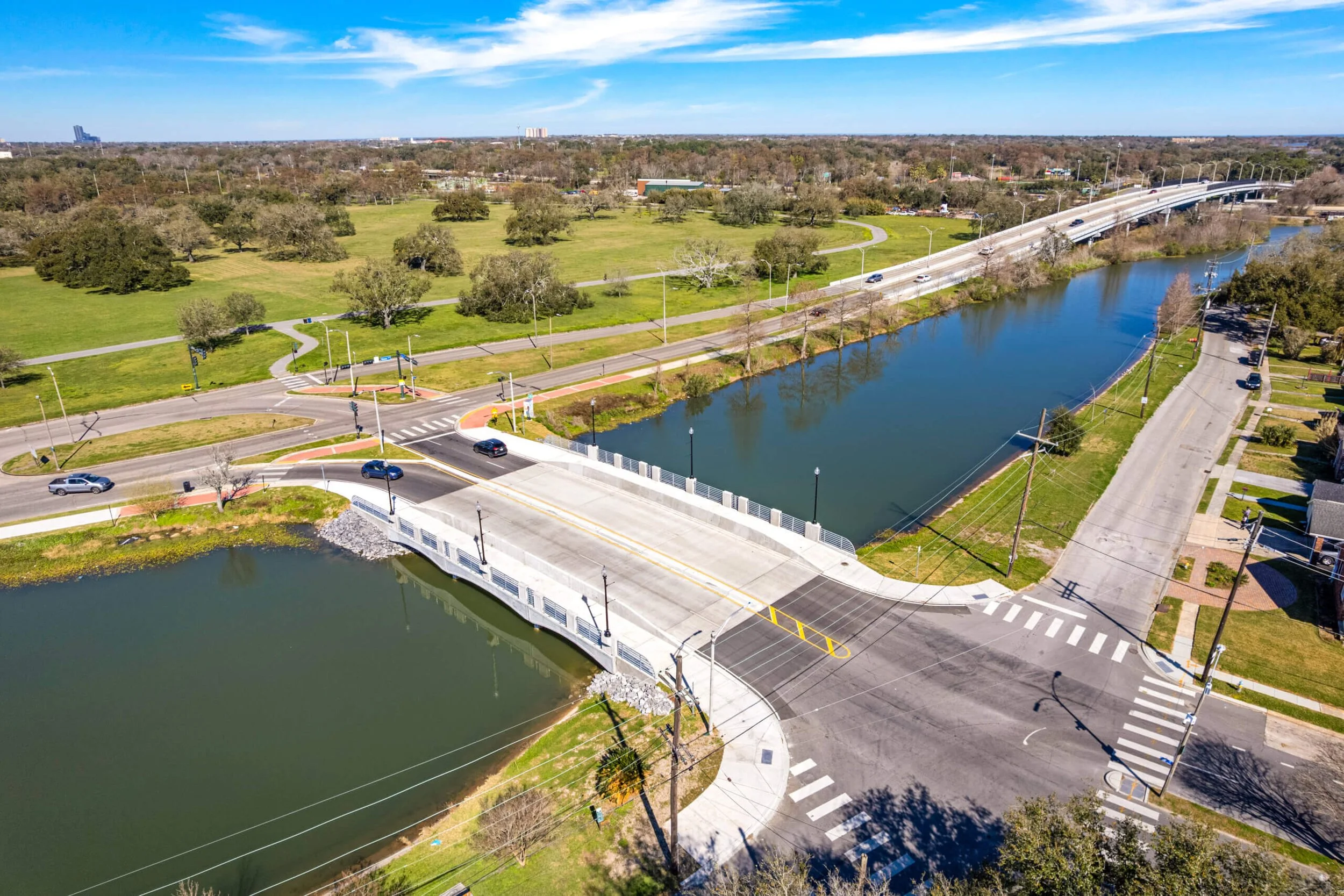 desaixbridge.jpg
