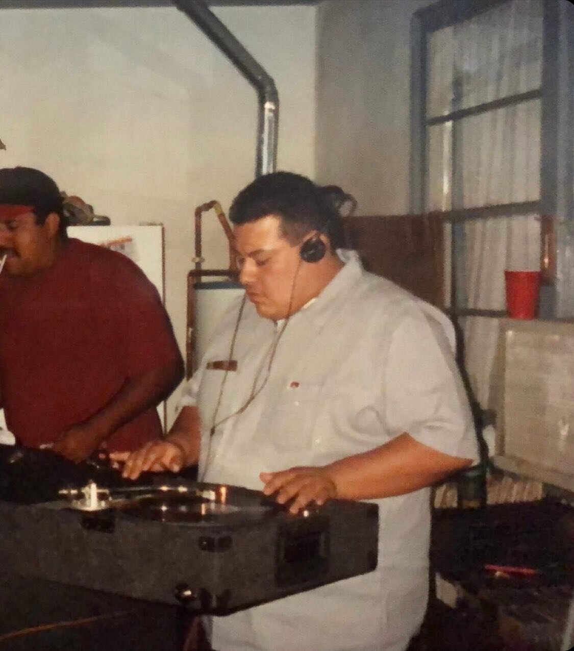 Happy Fathers Day to my pops the original Gilly ,and to all the dads out there! Enjoy your day ✊🏼. We will be back open Tuesday #Gillys #DTSA #DowntownSantana #3rdYMain #LaEsquinaQueDomina #FathersDay