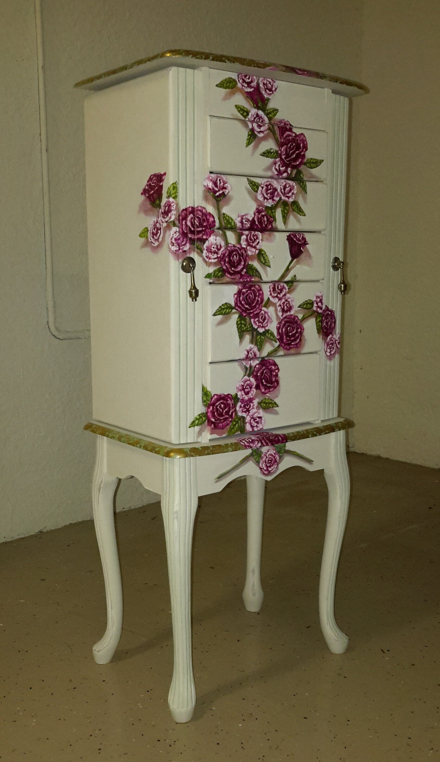 Jewelry Box Roses-3/4 view