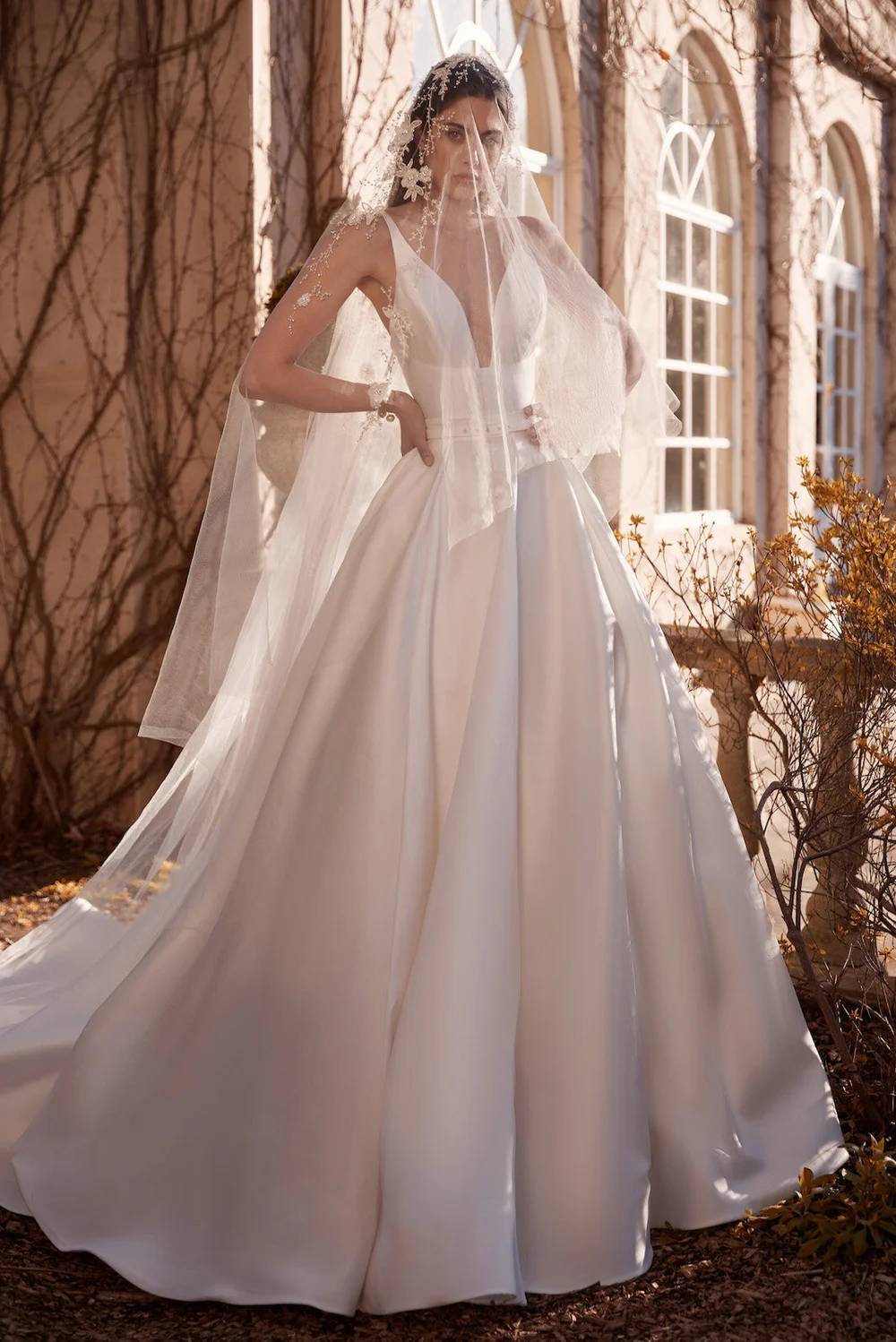 PRIMROSE VEIL  Leah Da Gloria