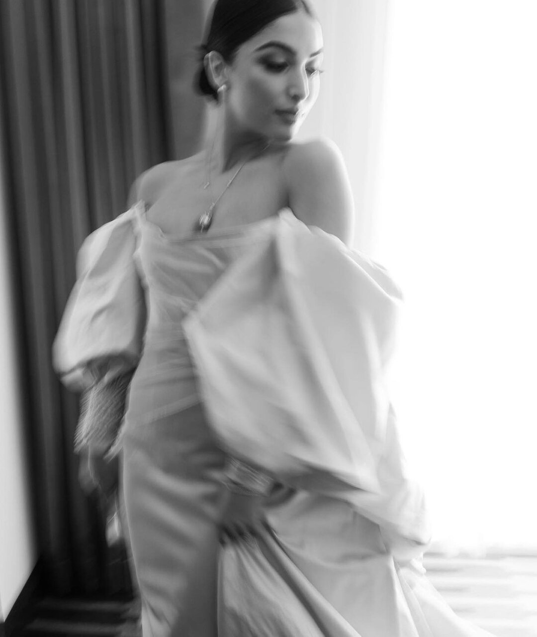 L D G  B R I D E | Layal&rsquo;s regal gown was cut to drape with beautiful fluidity and poetic textures. ​​​​​​​​
​​​​​​​​
CUSTOM Leah Da Gloria // @leahdagloria​​​​​​​​
Captured by @siempreweddings​​​​​​​​
​​​​​​​​
__​​​​​​​​
#LDGForeverBride #Leah