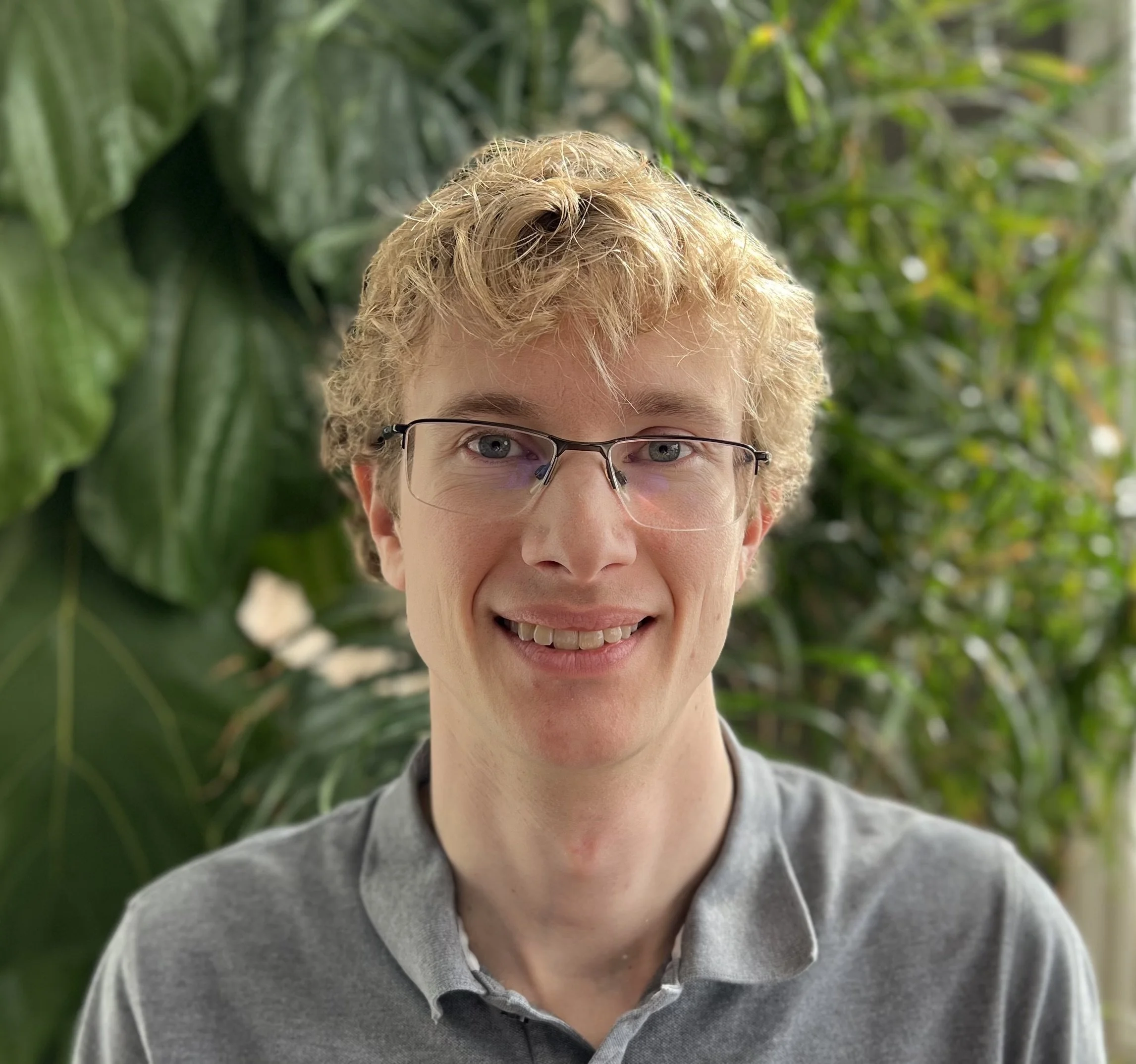 Riley-Bio Picture.jpg