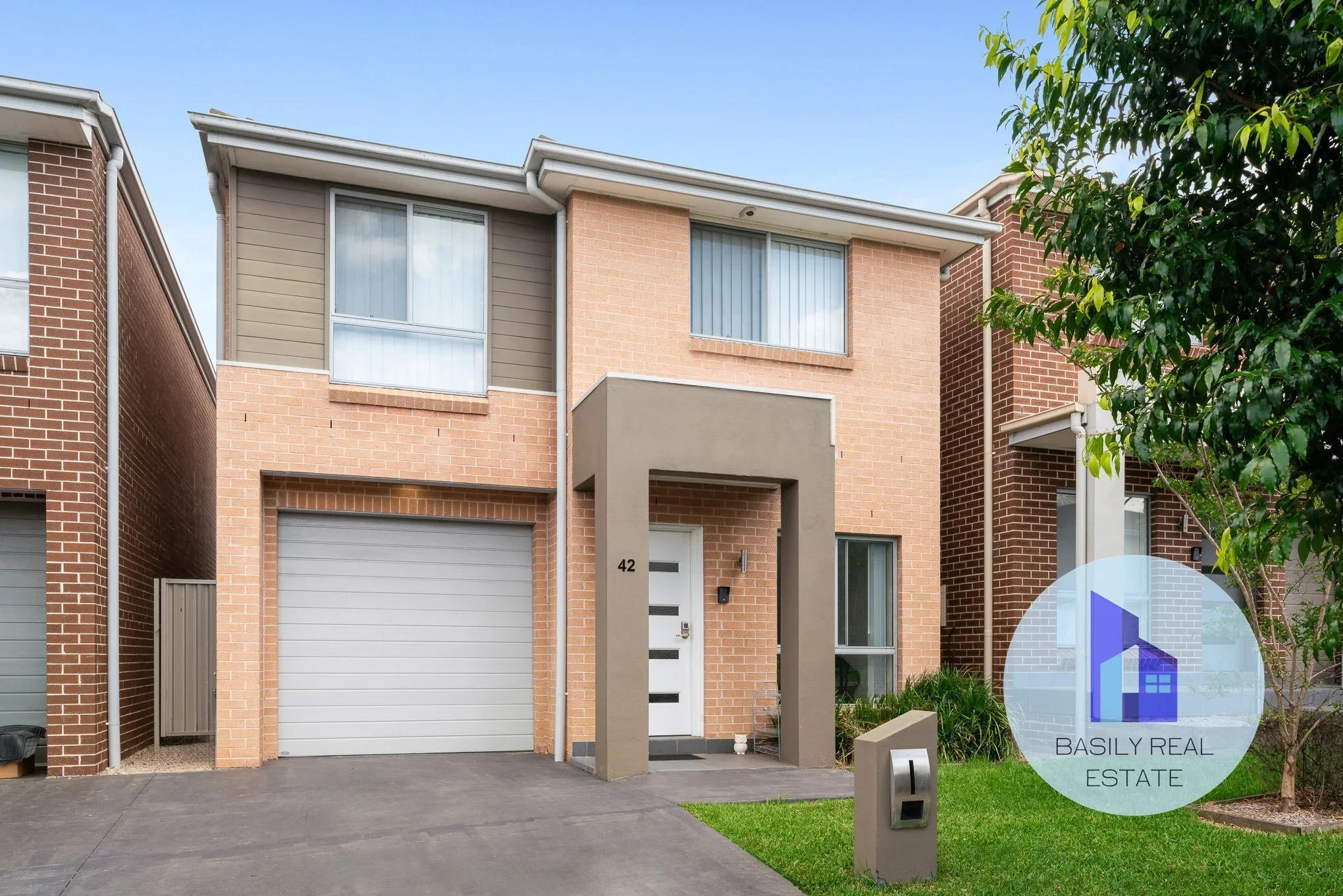 Stunning Family Home In Schofields