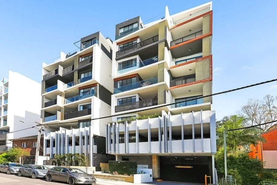 Spacious Two-Bedroom Apartment With Stunning City View