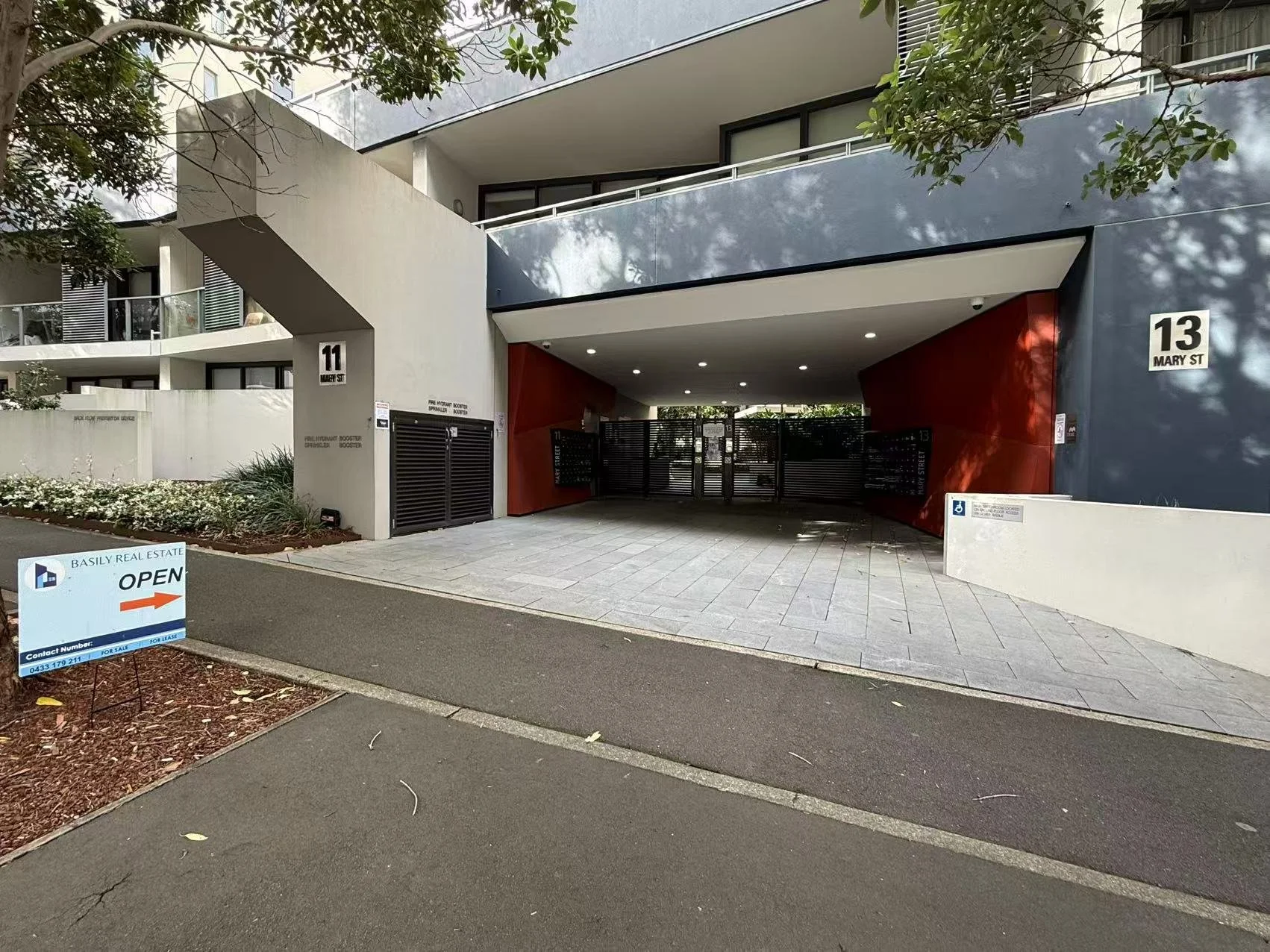 Sightseeing Living in Rhodes