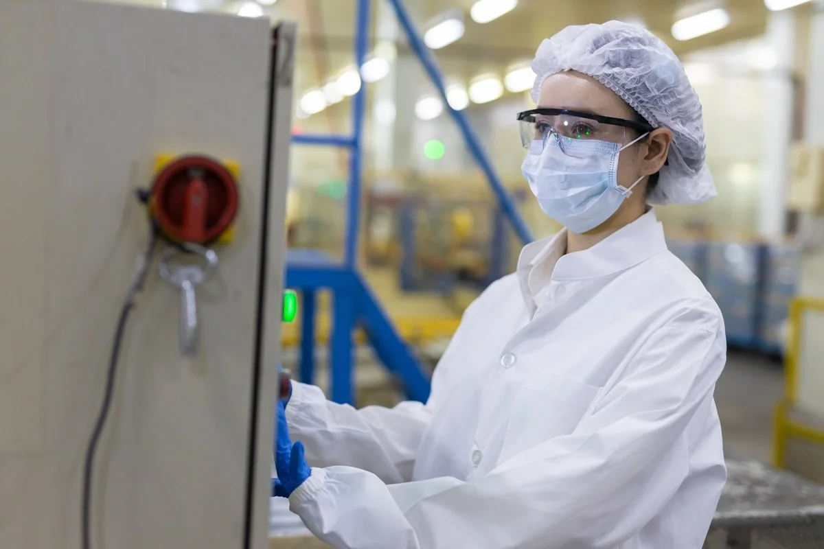 How to Choose a Cleanroom's Digital Monitoring Display 