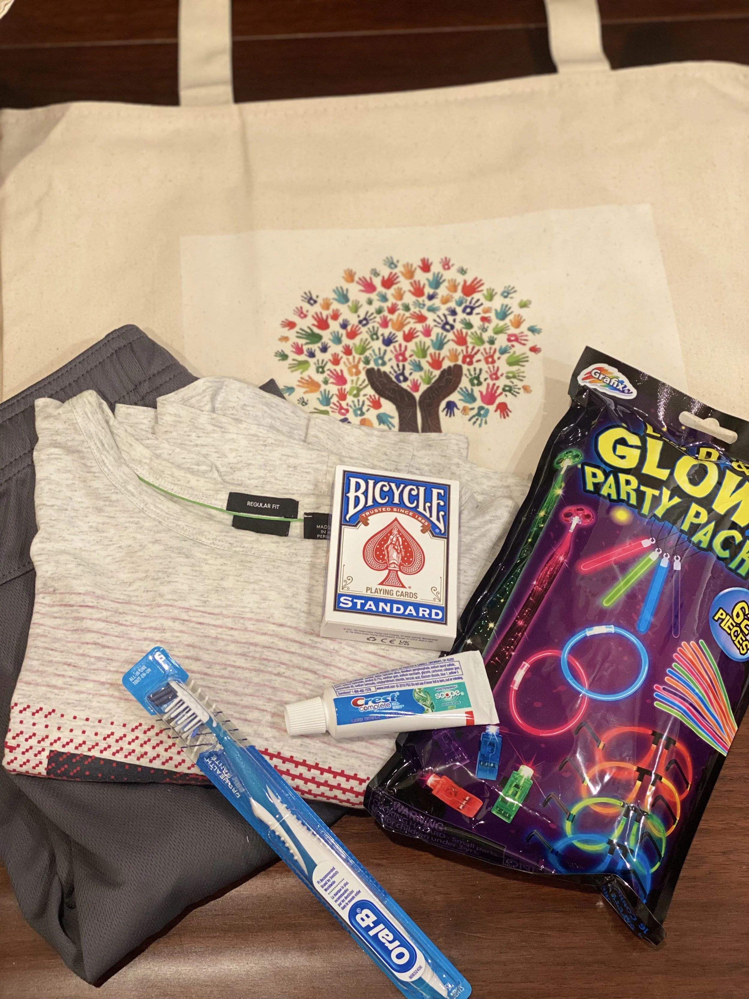 2022 Uganda Project - Holiday Bundles 