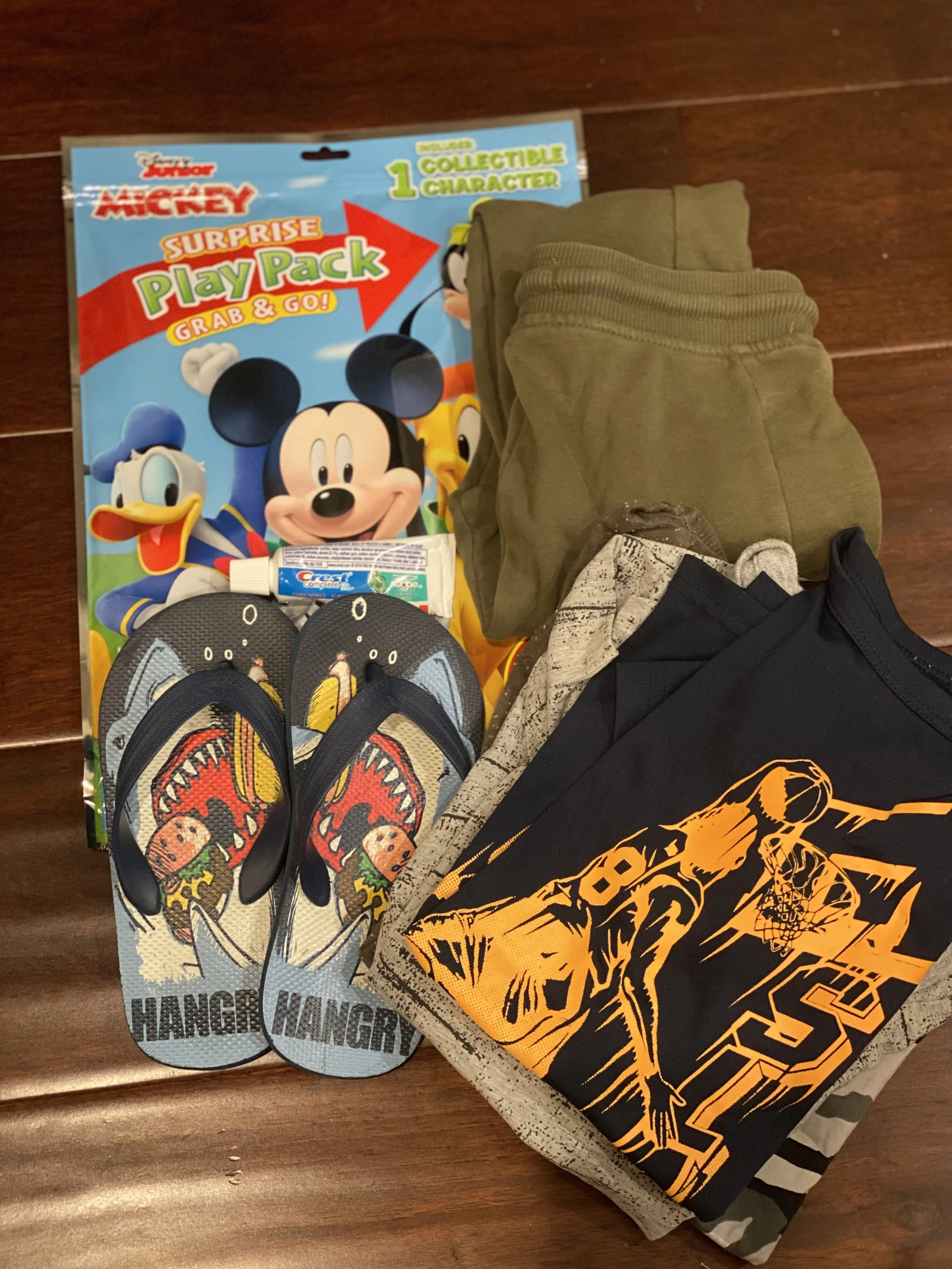 2022 Uganda Project - Holiday Bundles 