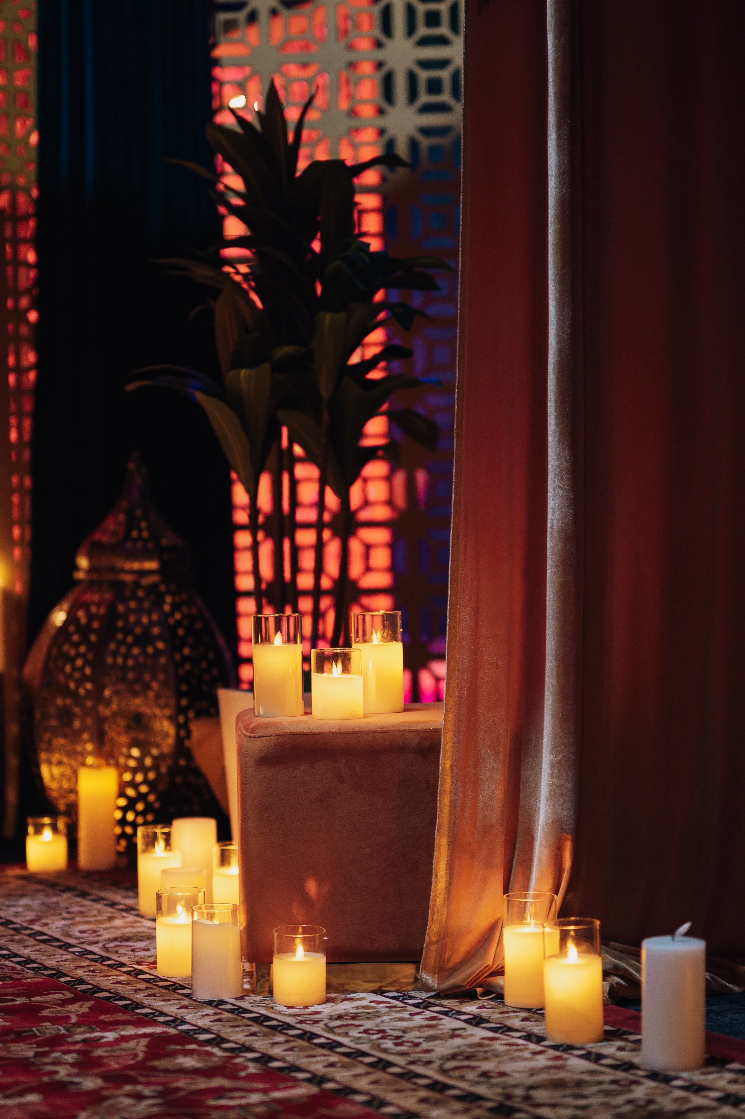 Luxe Arabian Night's Birthday Party in Las Vegas.  Luxury Event Planner Andrea Eppolito.  Images be MESUS Studio.