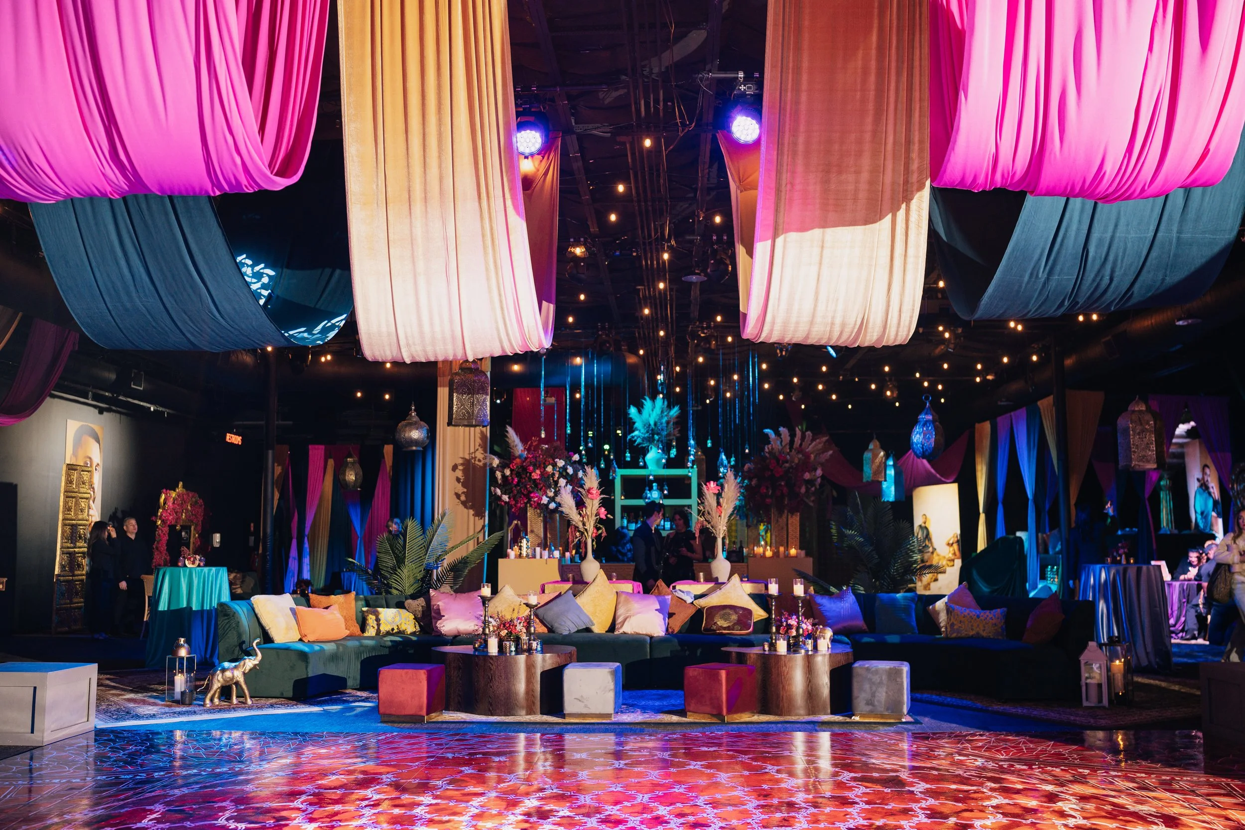 Luxe Arabian Night's Birthday Party in Las Vegas.  Luxury Event Planner Andrea Eppolito.  Images be MESUS Studio.