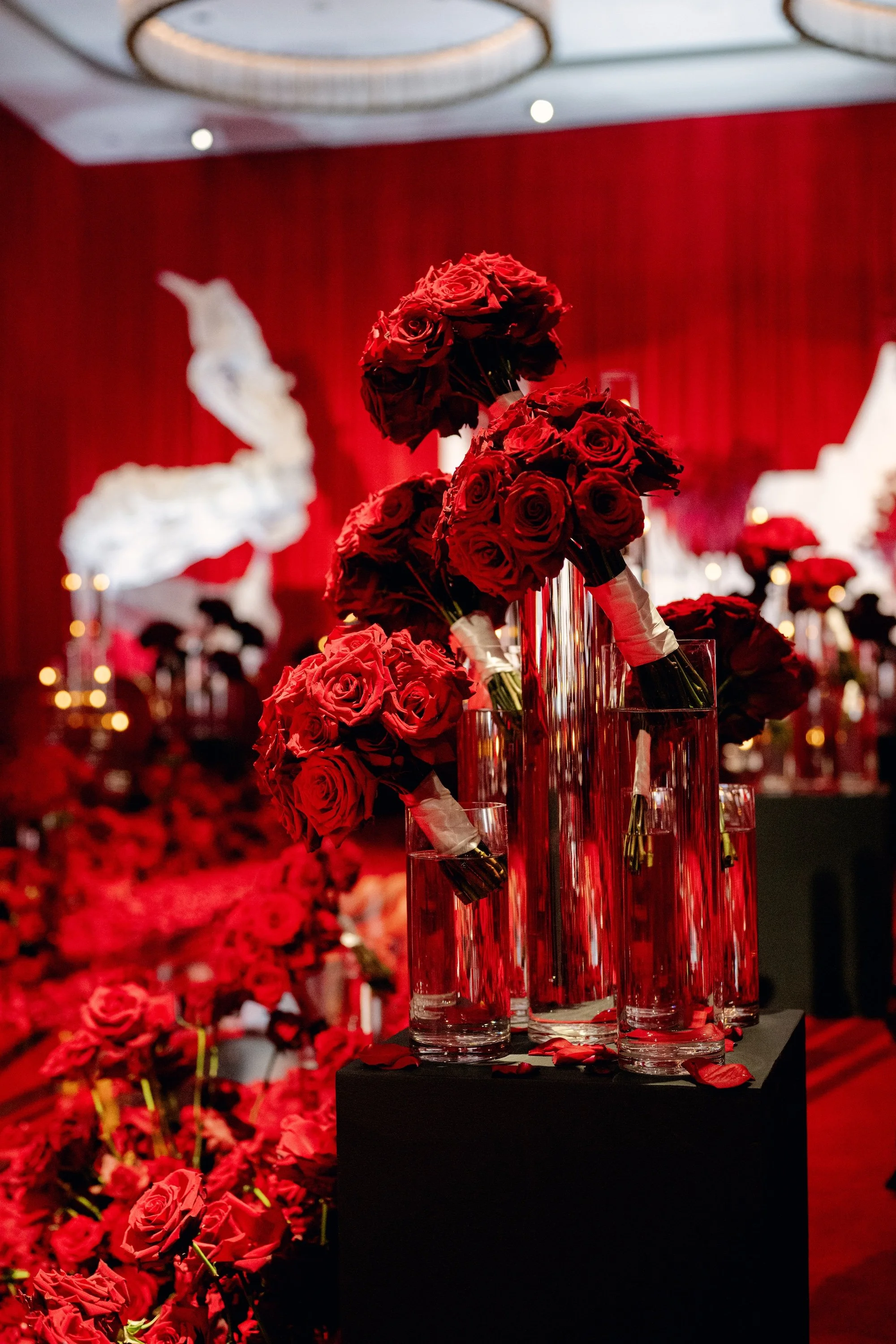 Luxe red AI wedding ceremony. Luxury Las Vegas Wedding Planner Andrea Eppolito.