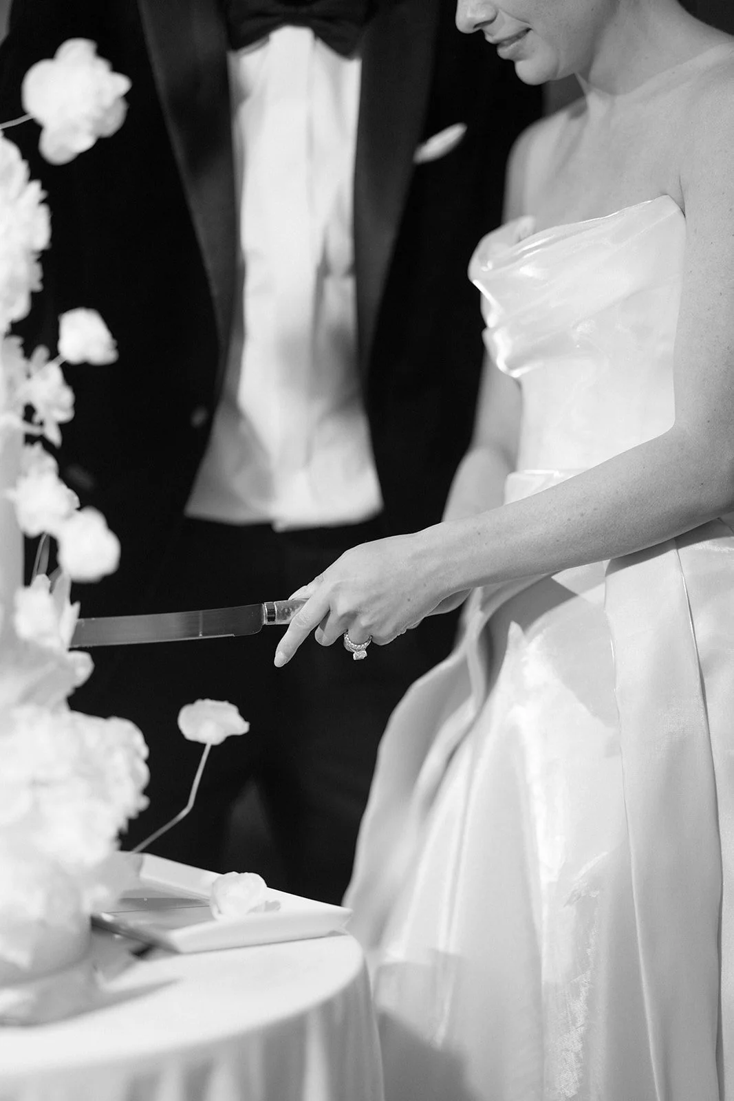 Wedding Cake Cutting