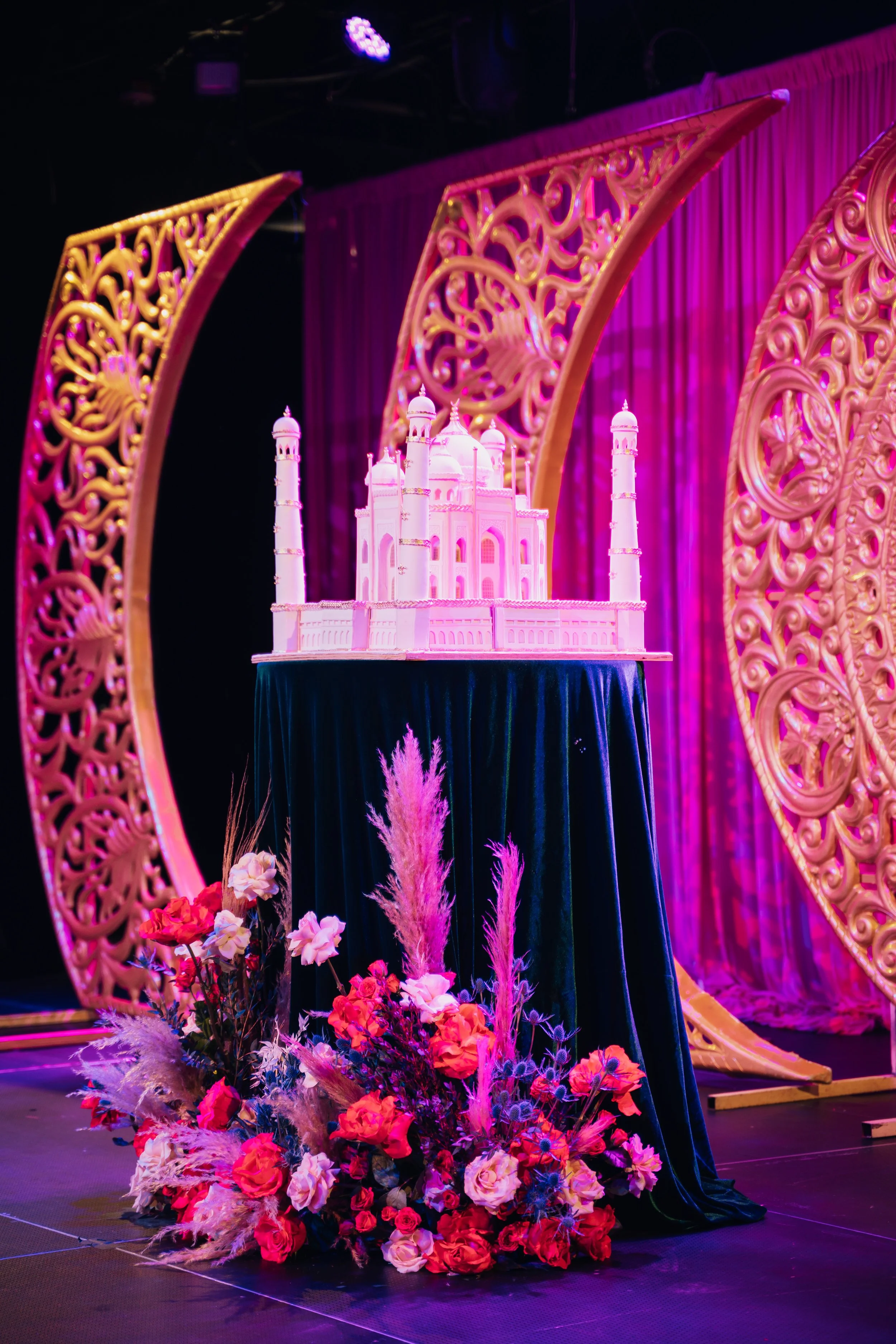 Taj Mahal Birthday Cake by CAKED Las Vegas. Luxe Arabian Night's Birthday Party in Las Vegas.  Luxury Event Planner Andrea Eppolito.  Images be MESUS Studio.
